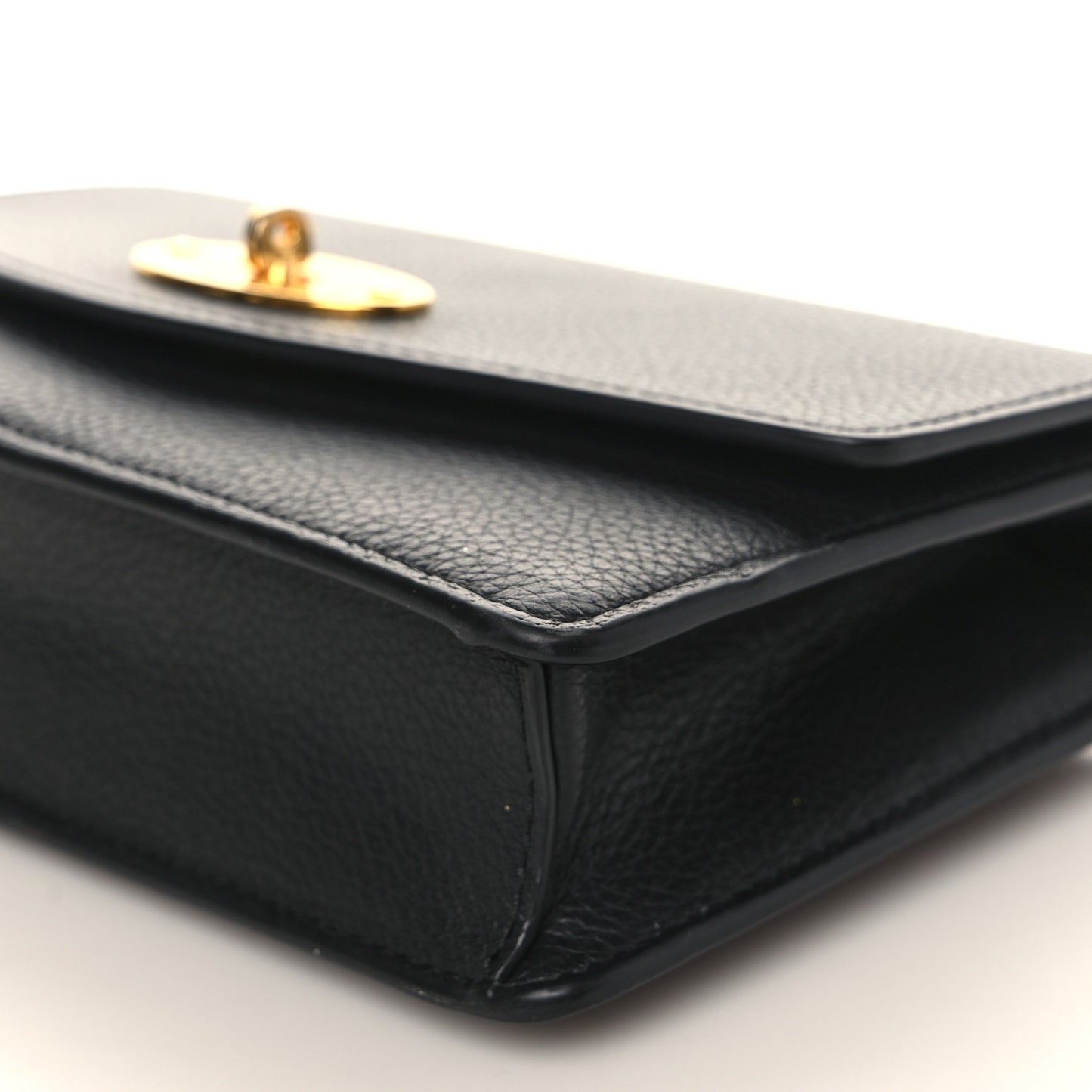 Small Classic Grain Calfskin Small Darley Black