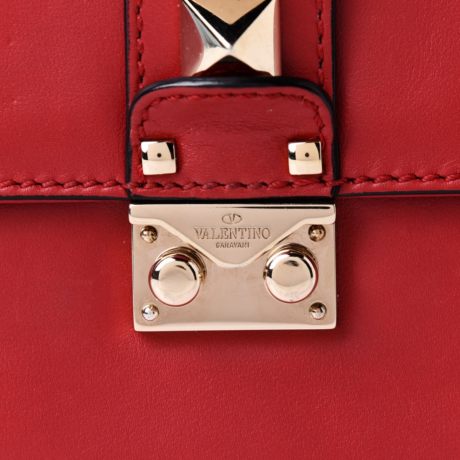 Valentino Garavani Vitello Medium Glam Lock Rockstud Flap Rubino 9 of 12