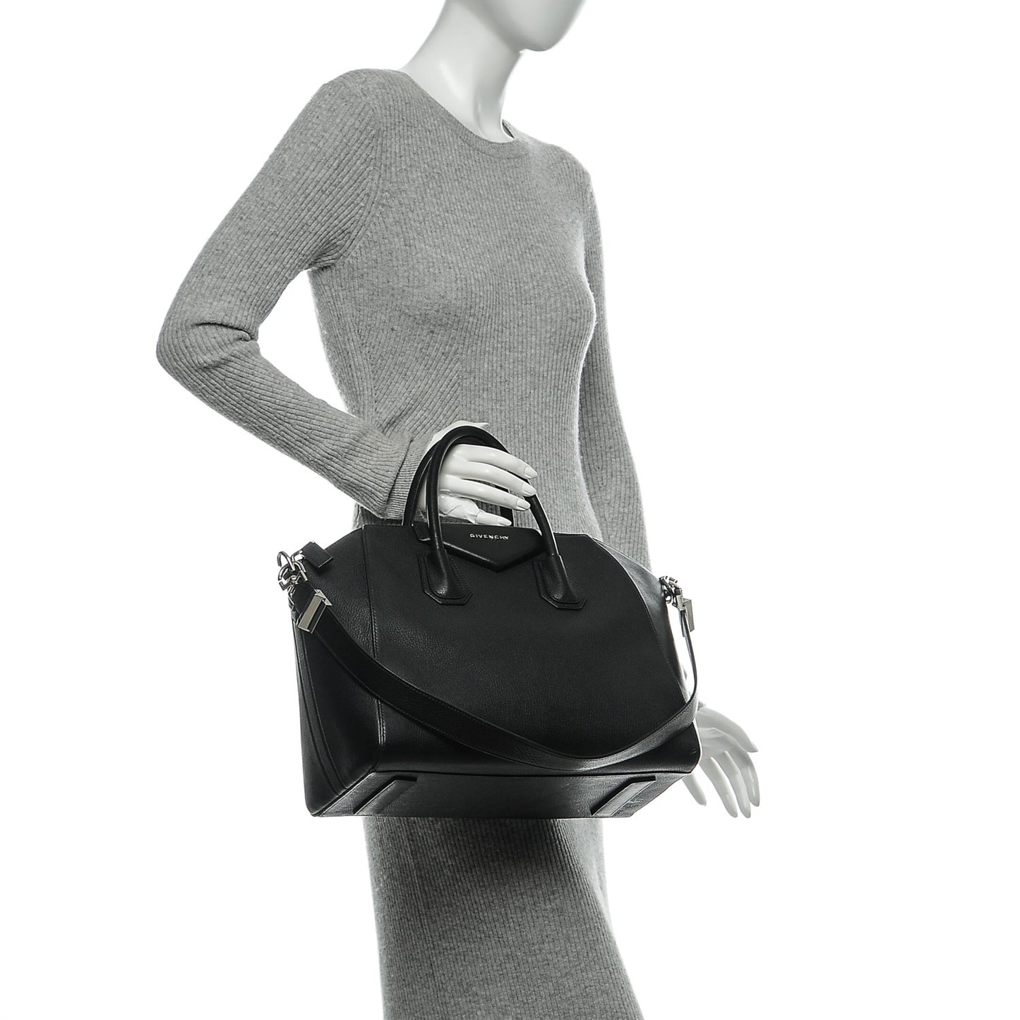 Sugar Goatskin Medium Antigona Black