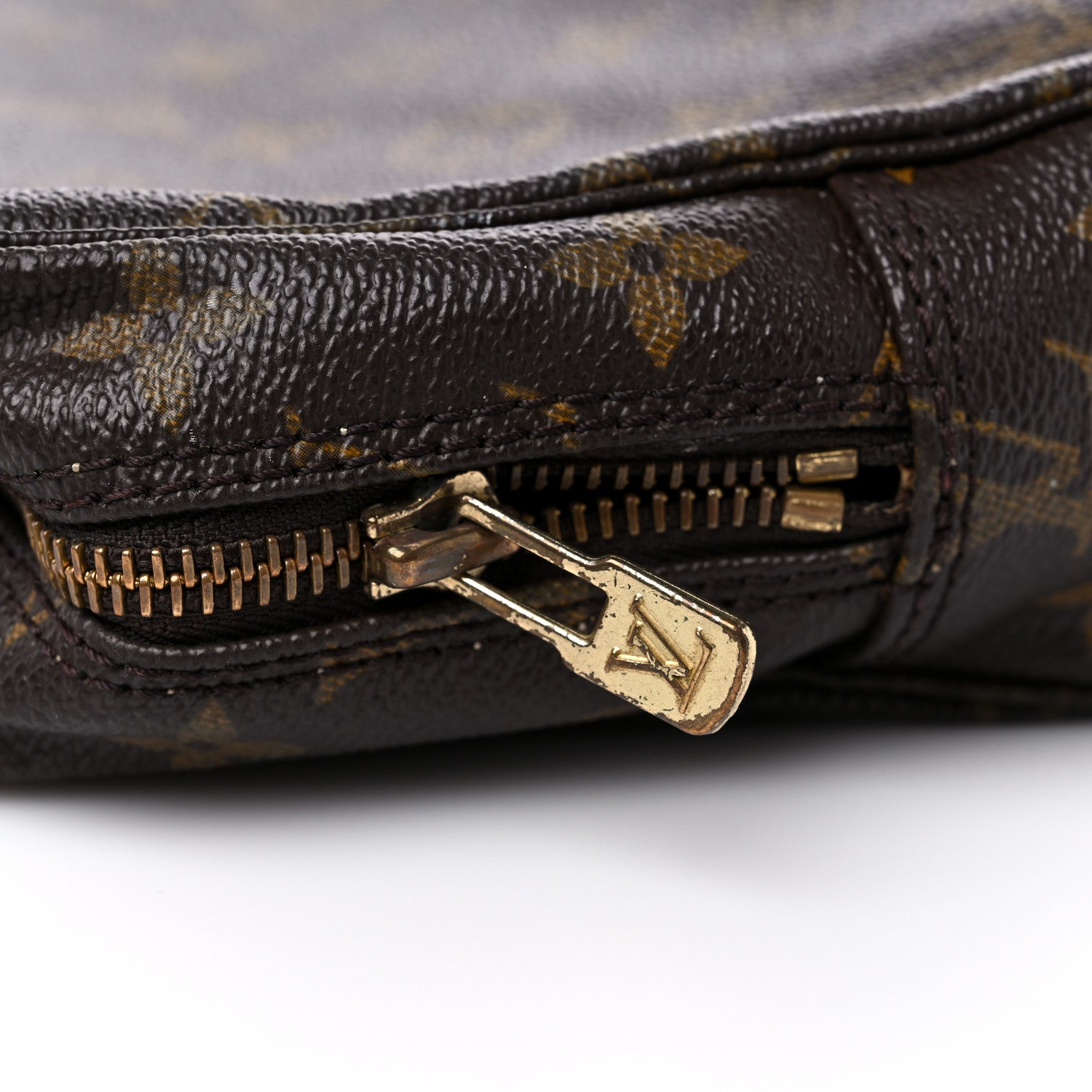 Louis Vuitton Monogram Trousse Toilette 23 13 of 14