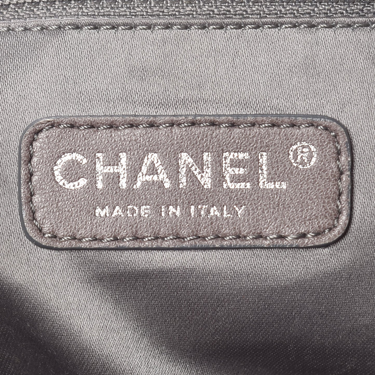 Vinyl Graphic Edge Flap Black