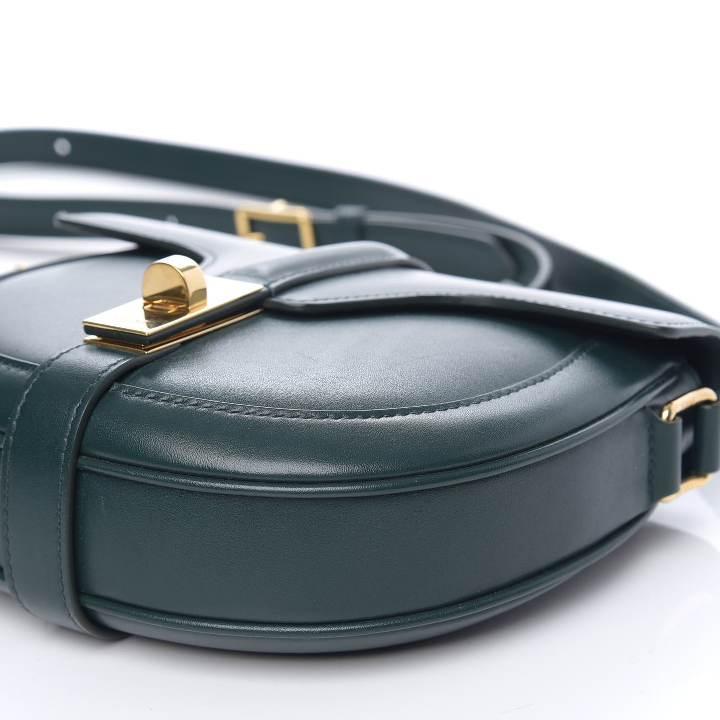 Satinated Calfskin Besace Small 16 Amazone