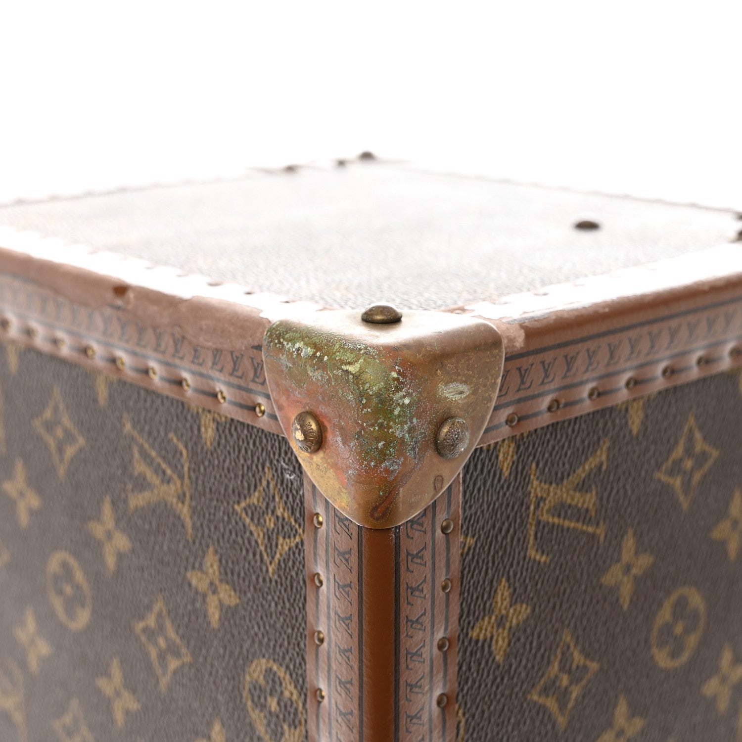 Louis Vuitton Monogram Boite Bouteilles et Glace Beauty Train Case 10 of 11