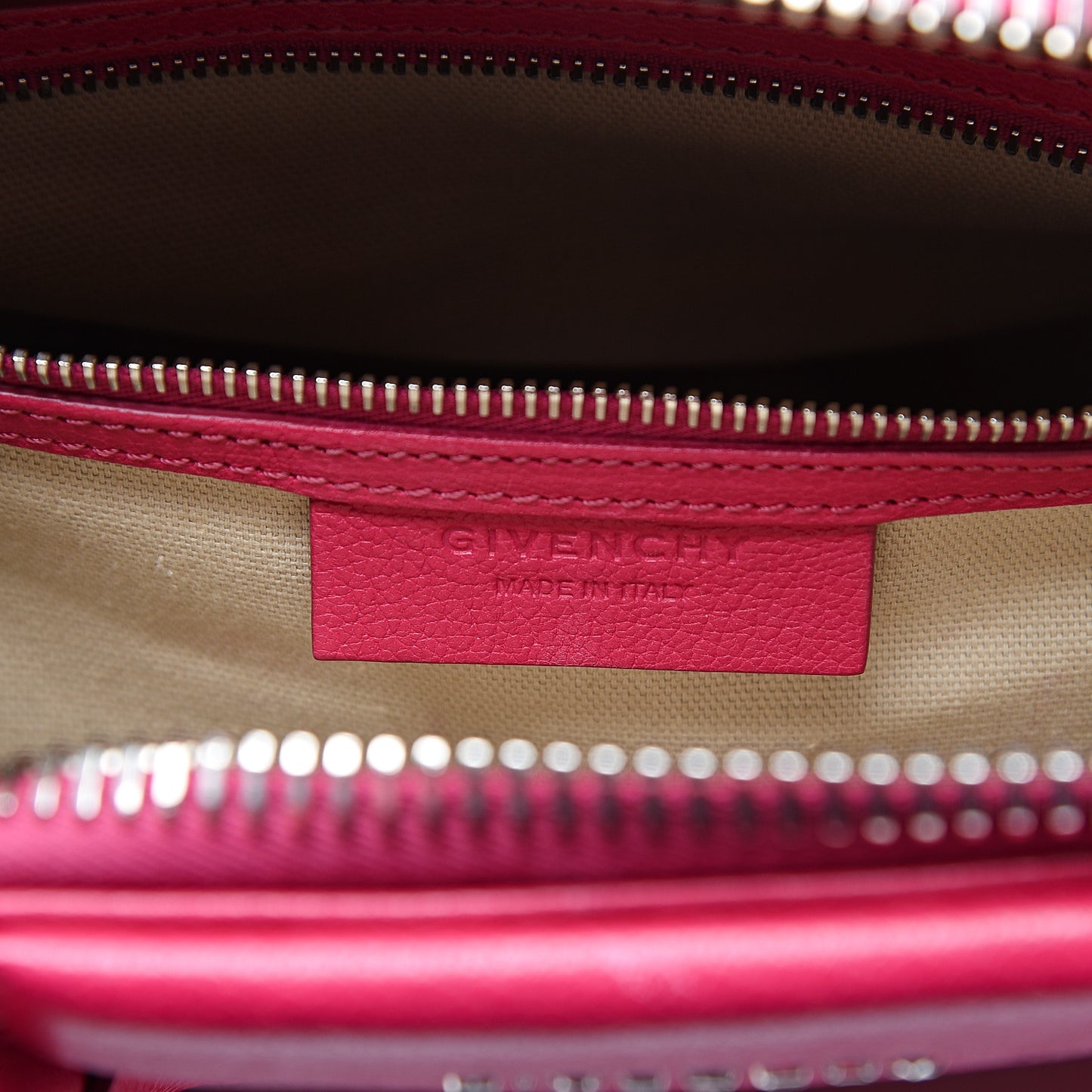 Sugar Goatskin Small Antigona Fuchsia