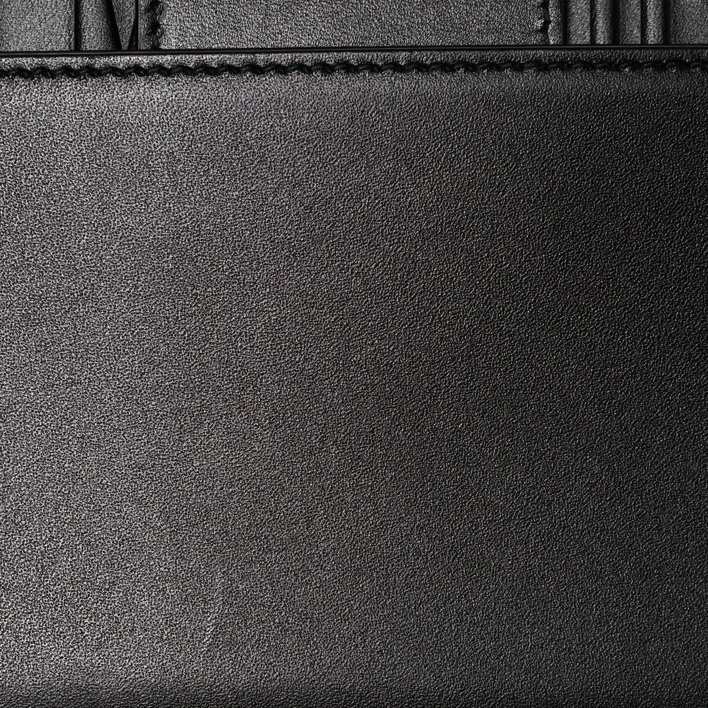 Box Calfskin 30 Montaigne Box Bag Black