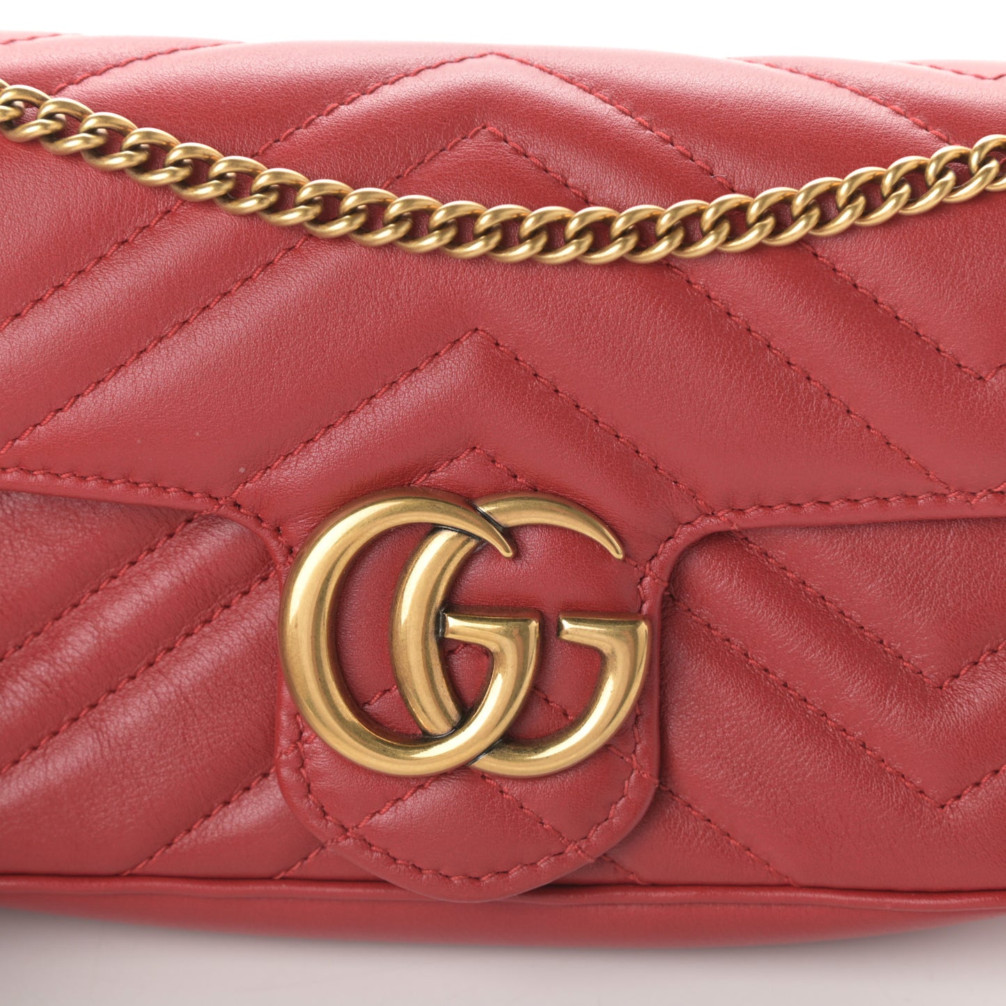 Calfskin Matelasse Super Mini GG Marmont Shoulder Bag Hibiscus Red
