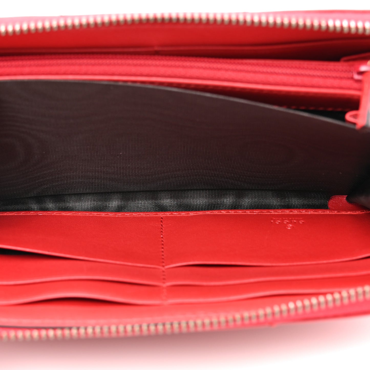 Calfskin Matelasse GG Marmont Zip Around Wallet Hibiscus Red Hibiscus Red