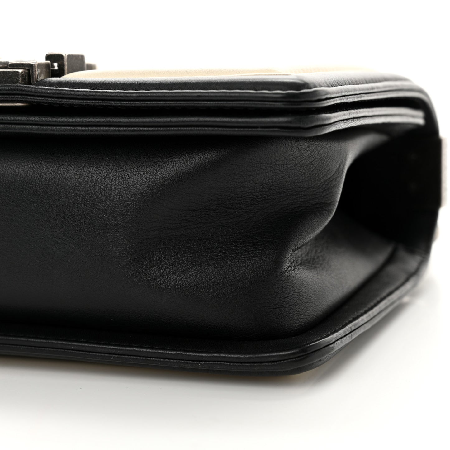 Calfskin Pleated Small Boy In Rome Flap Black White