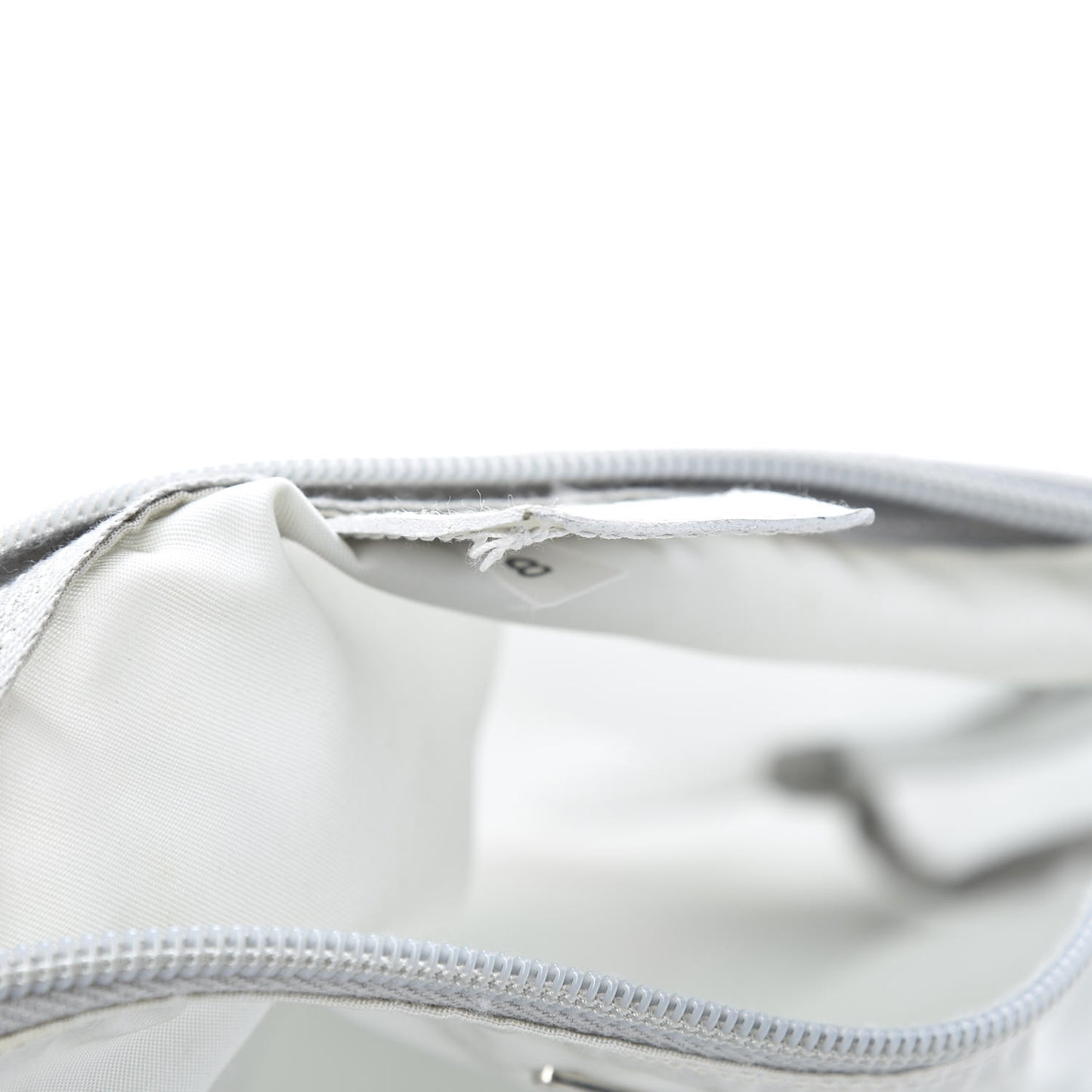 Nylon Vela Cosmetic Pouch Cristallo