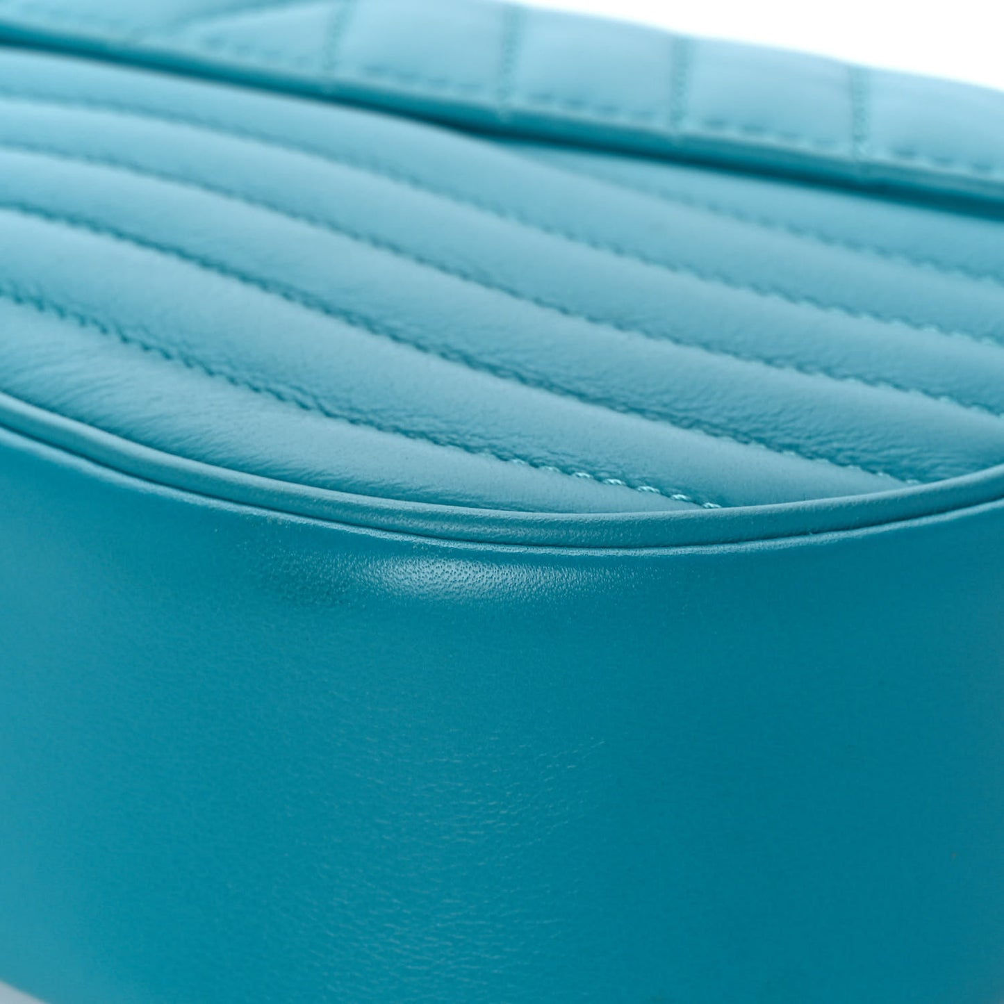 Calfskin New Wave Chain PM Malibu Green