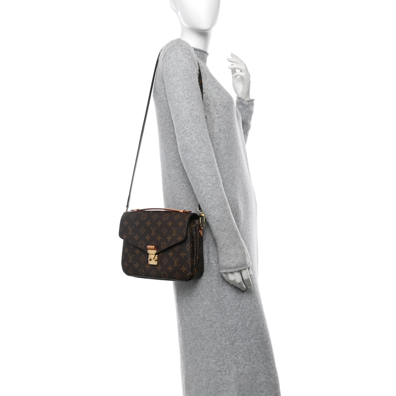 Louis Vuitton Monogram Pochette Metis 2 of 10