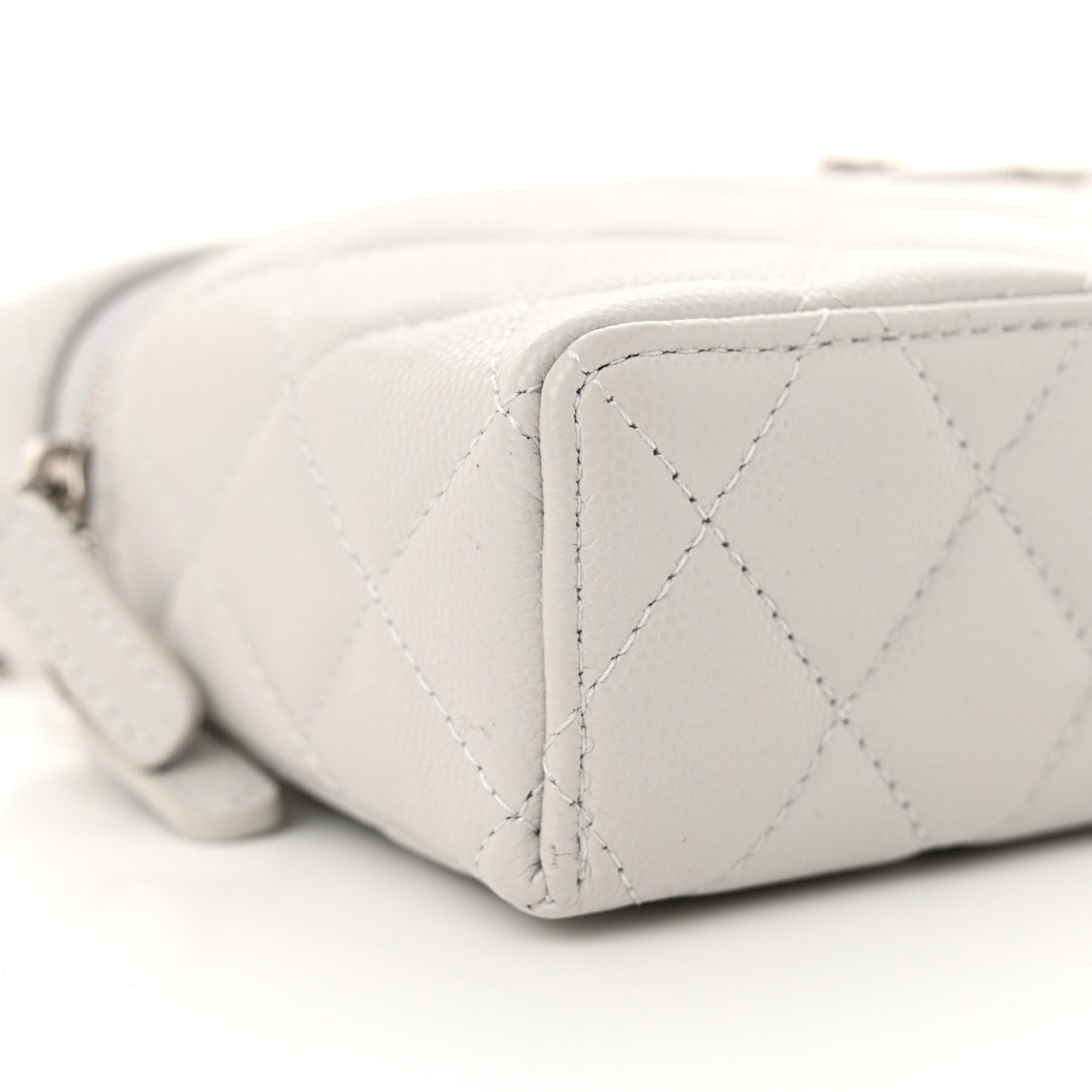 Caviar Quilted Ridged CC Top Handle Slim Vanity Case With Chain Light Grey