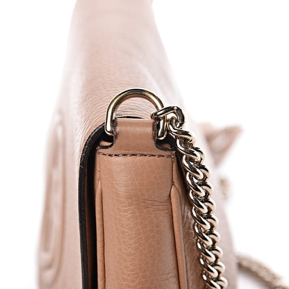 Gucci Pebbled Calfskin Medium Soho Flap Crossbody Camelia 19 of 20