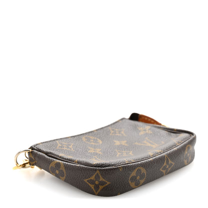 Louis Vuitton Monogram Mini Pochette Accessories 4 of 10