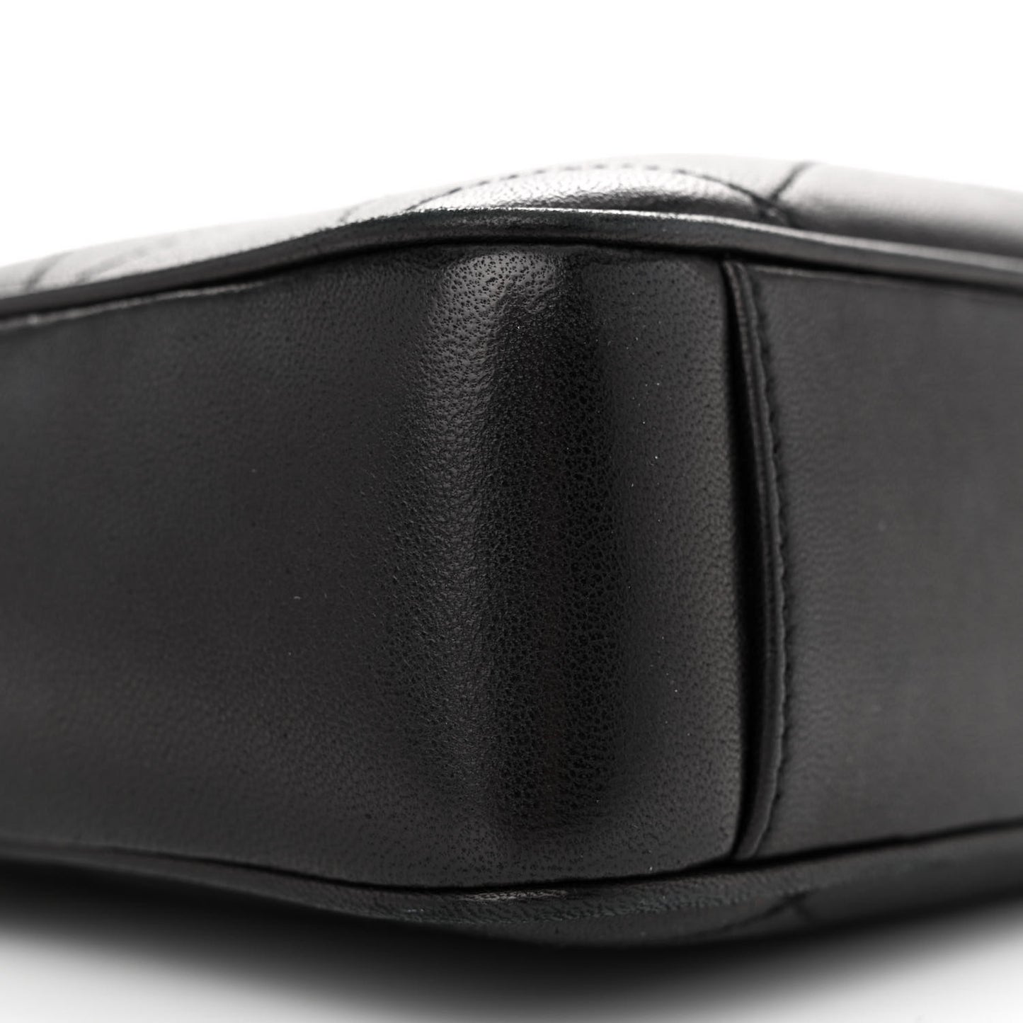Lambskin Quilted Le Maillon Chain Strap Crossbody Black