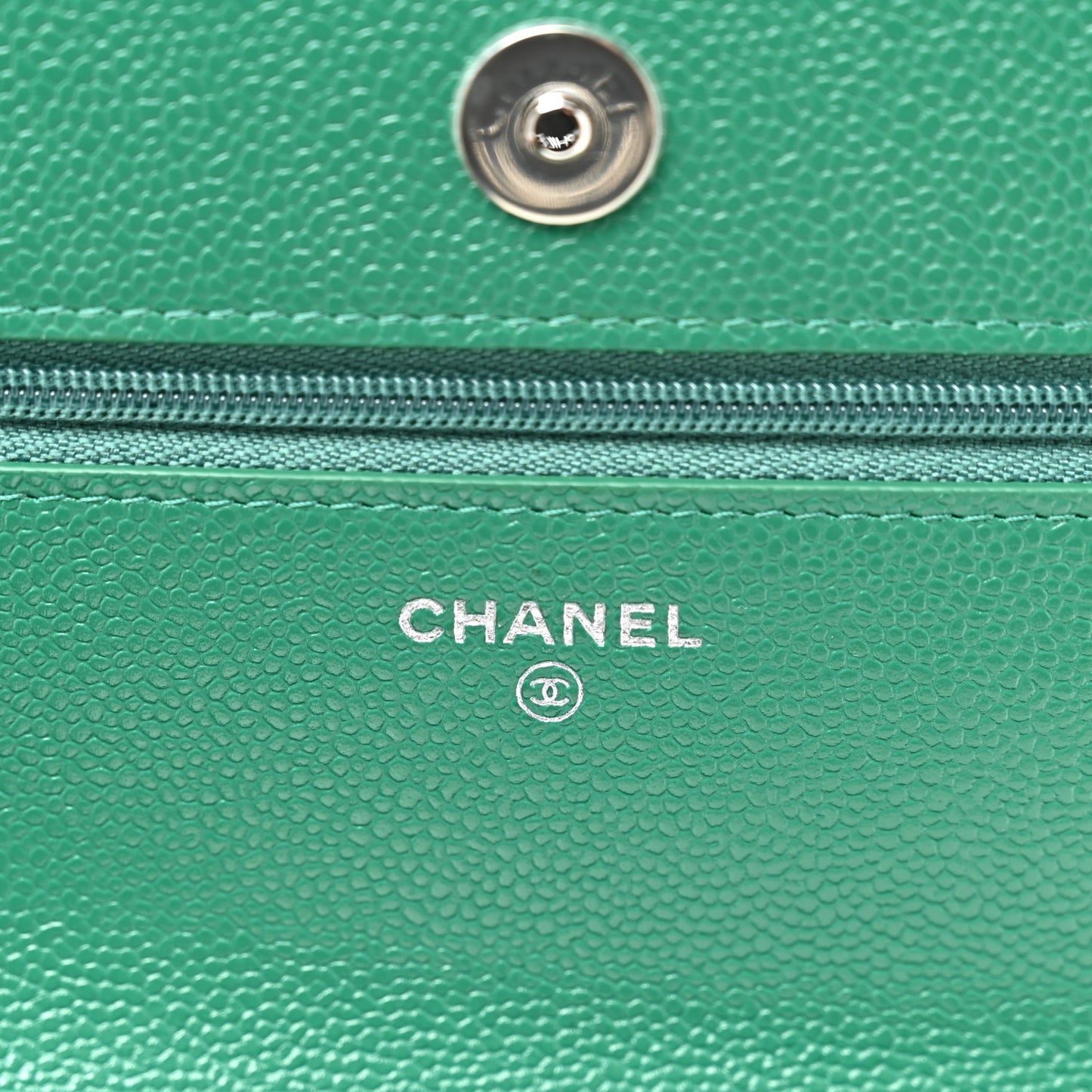 Caviar Quilted Wallet On Chain WOC Green