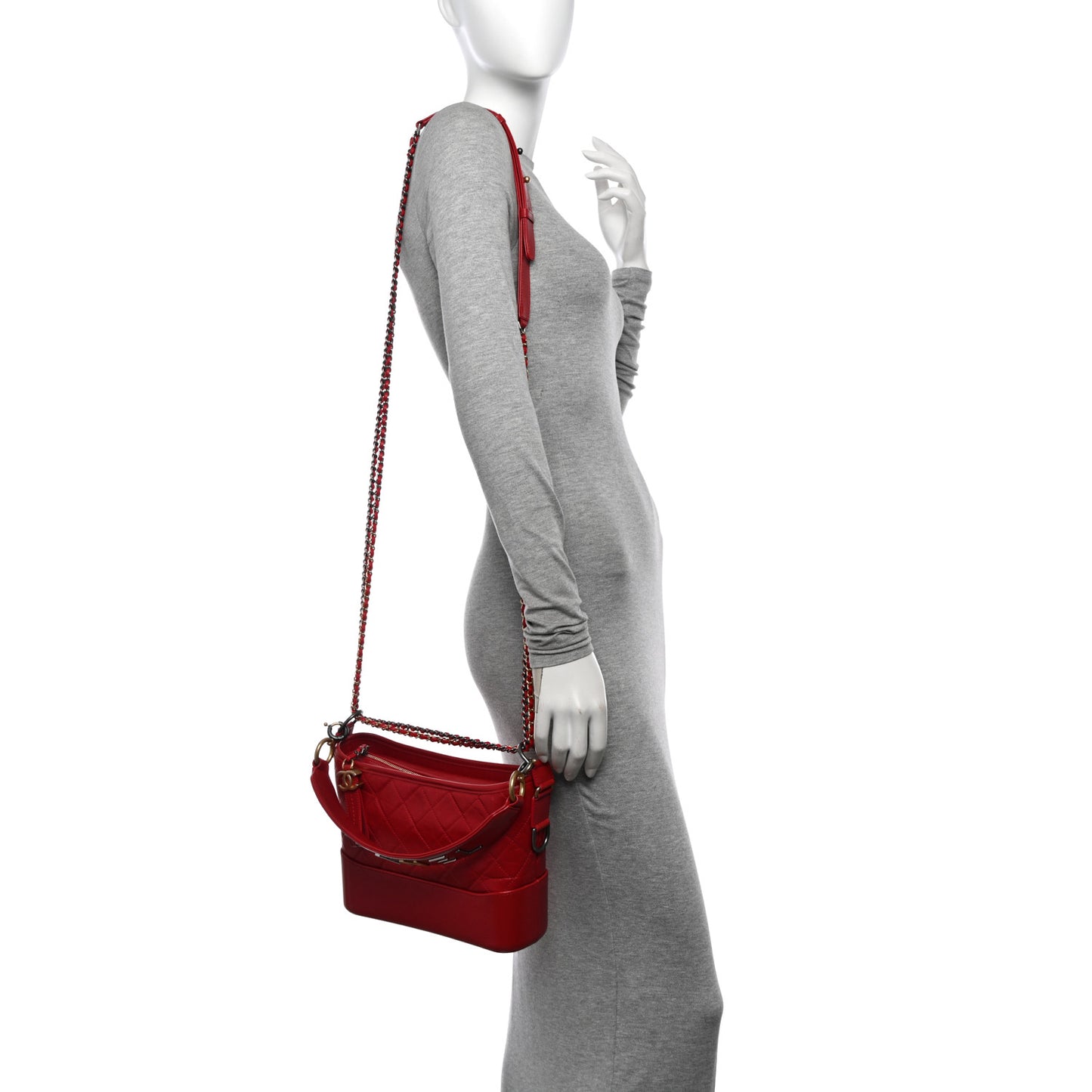 Aged Smooth Calfskin Quilted Medium Gabrielle Logo Hobo Red