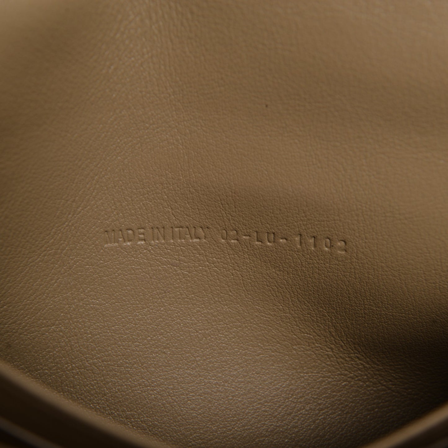 Patent Cannage New Lock Pouch Beige