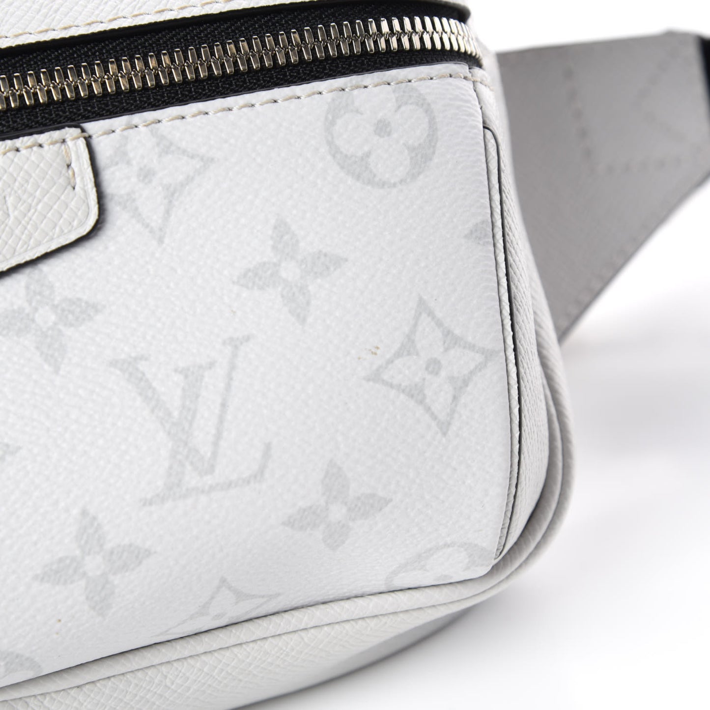 Taiga Monogram Outdoor Bumbag White