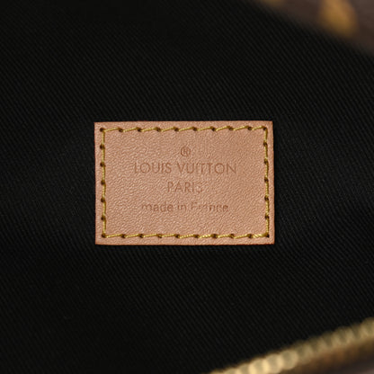 Louis Vuitton Monogram Bumbag 6 of 9