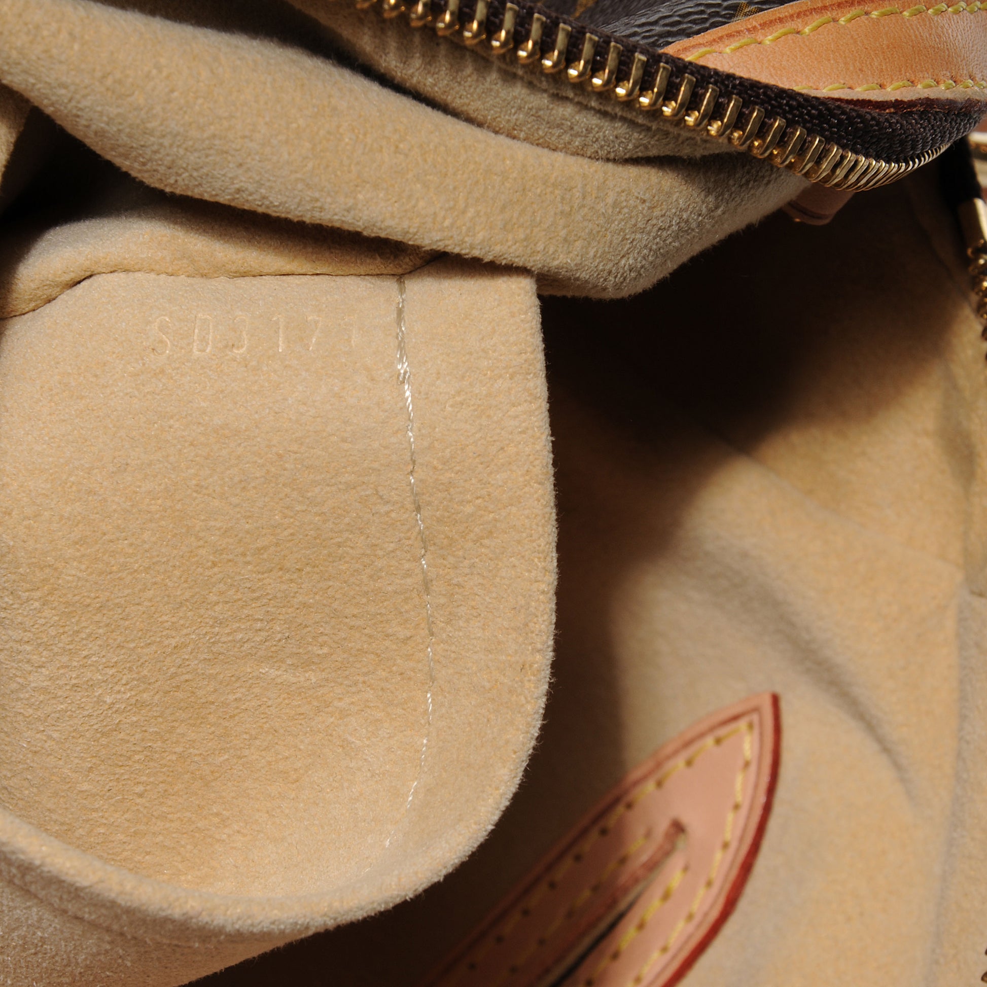 Louis Vuitton Monogram Retiro PM 7 of 8