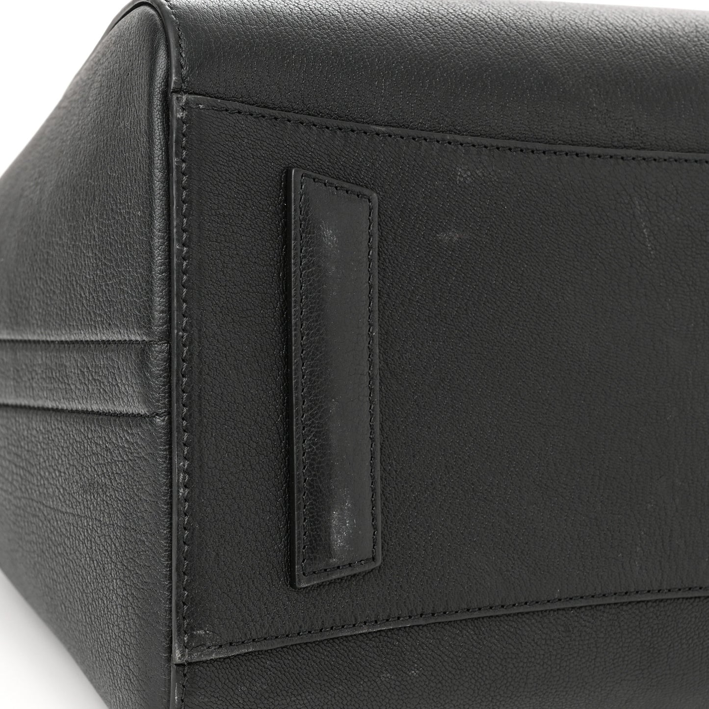 Sugar Goatskin Medium Antigona Black