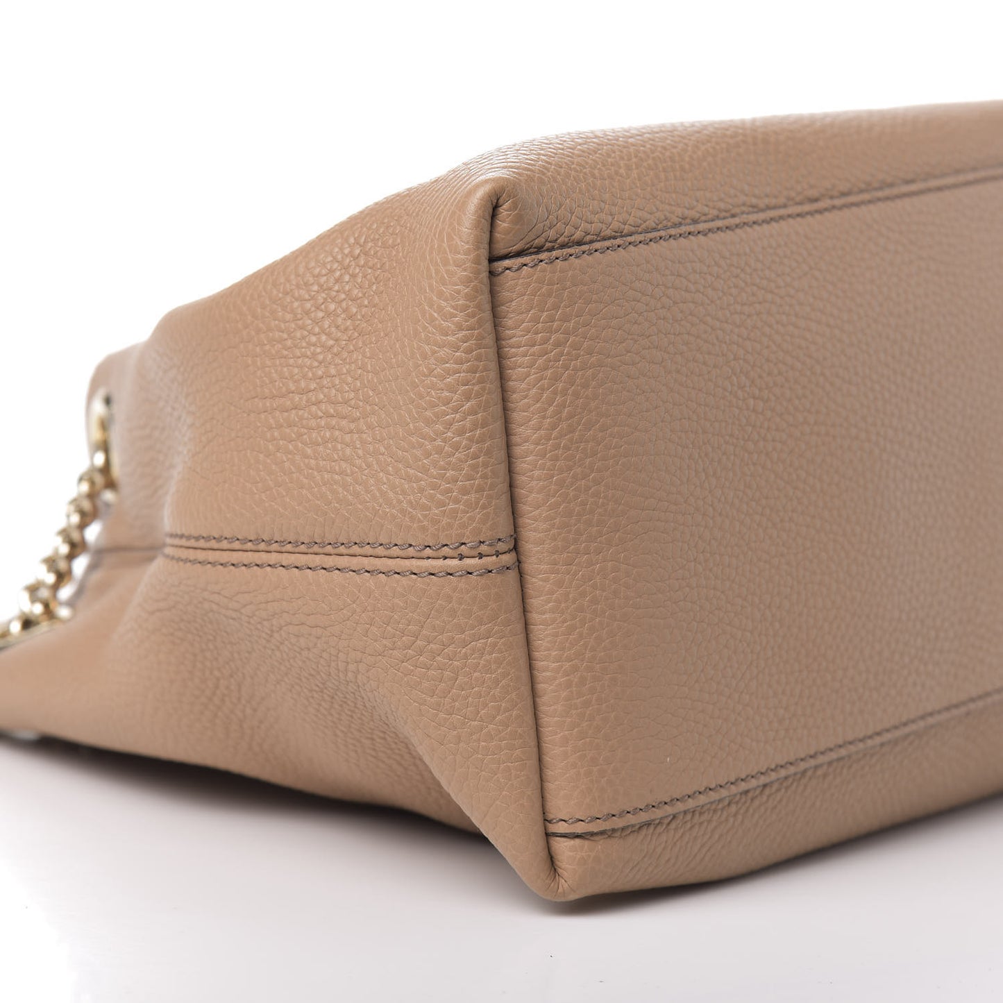 Pebbled Calfskin Medium Soho Chain Shoulder Bag Rose Beige