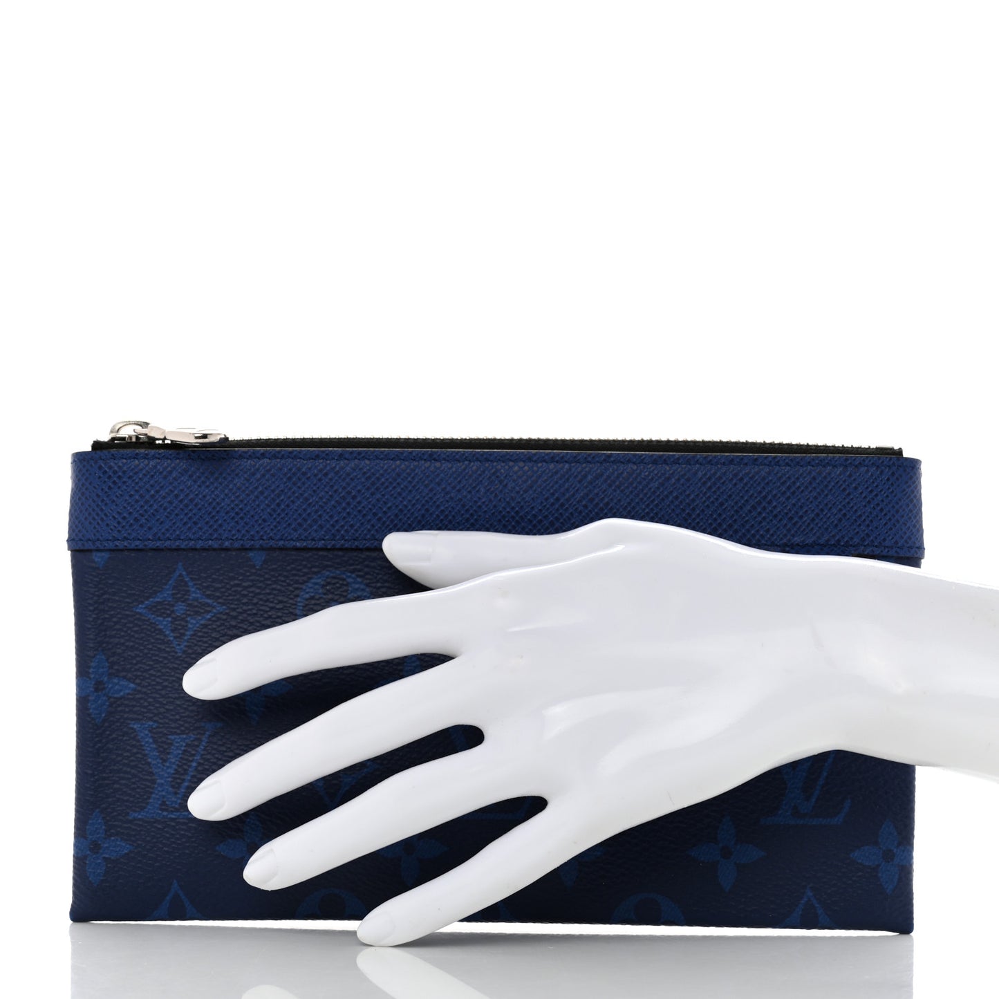 Taiga Monogram Pacific Discovery Pochette Cobalt