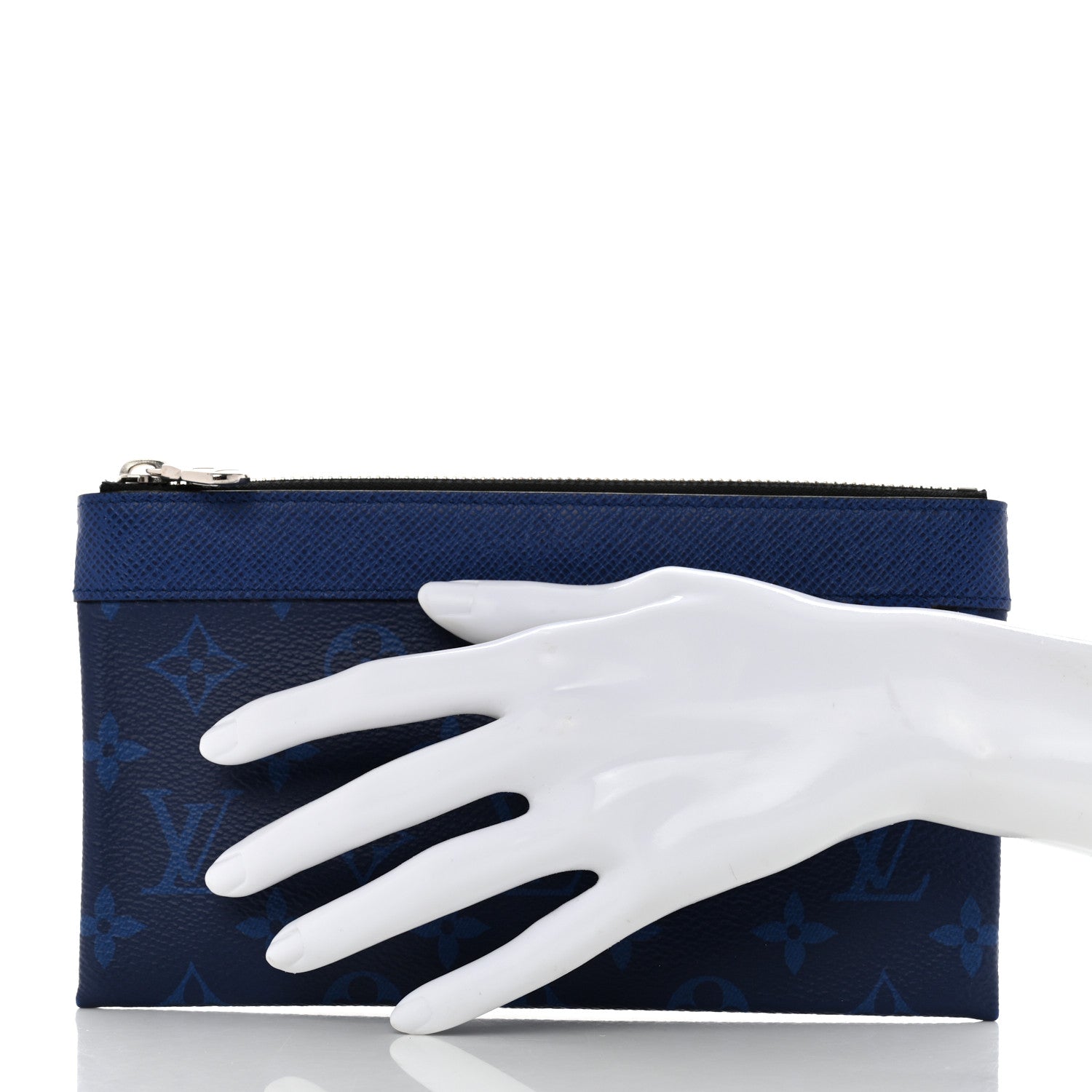 Louis Vuitton Taiga Monogram Pacific Discovery Pochette Cobalt 2 of 14