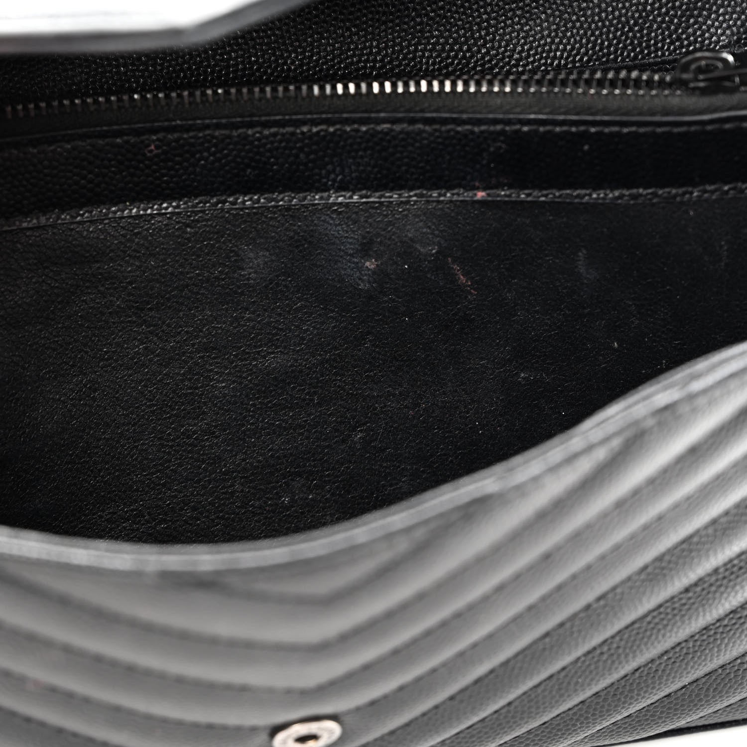 Saint Laurent Grain De Poudre Matelasse Chevron Monogram Monochrome Chain Wallet Black 12 of 13