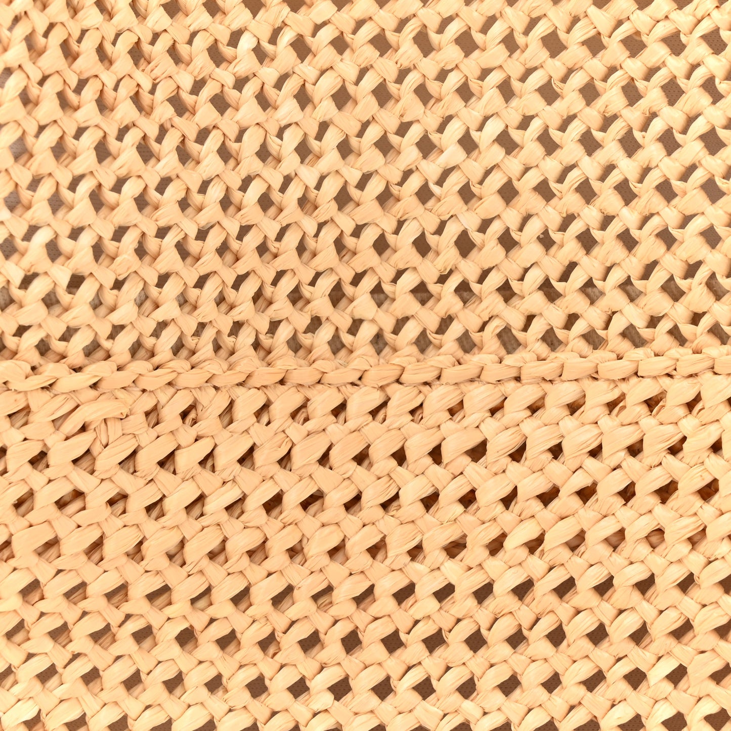 Raffia Grained Calfskin Medium Rockstud Vlogo Tote Naturale