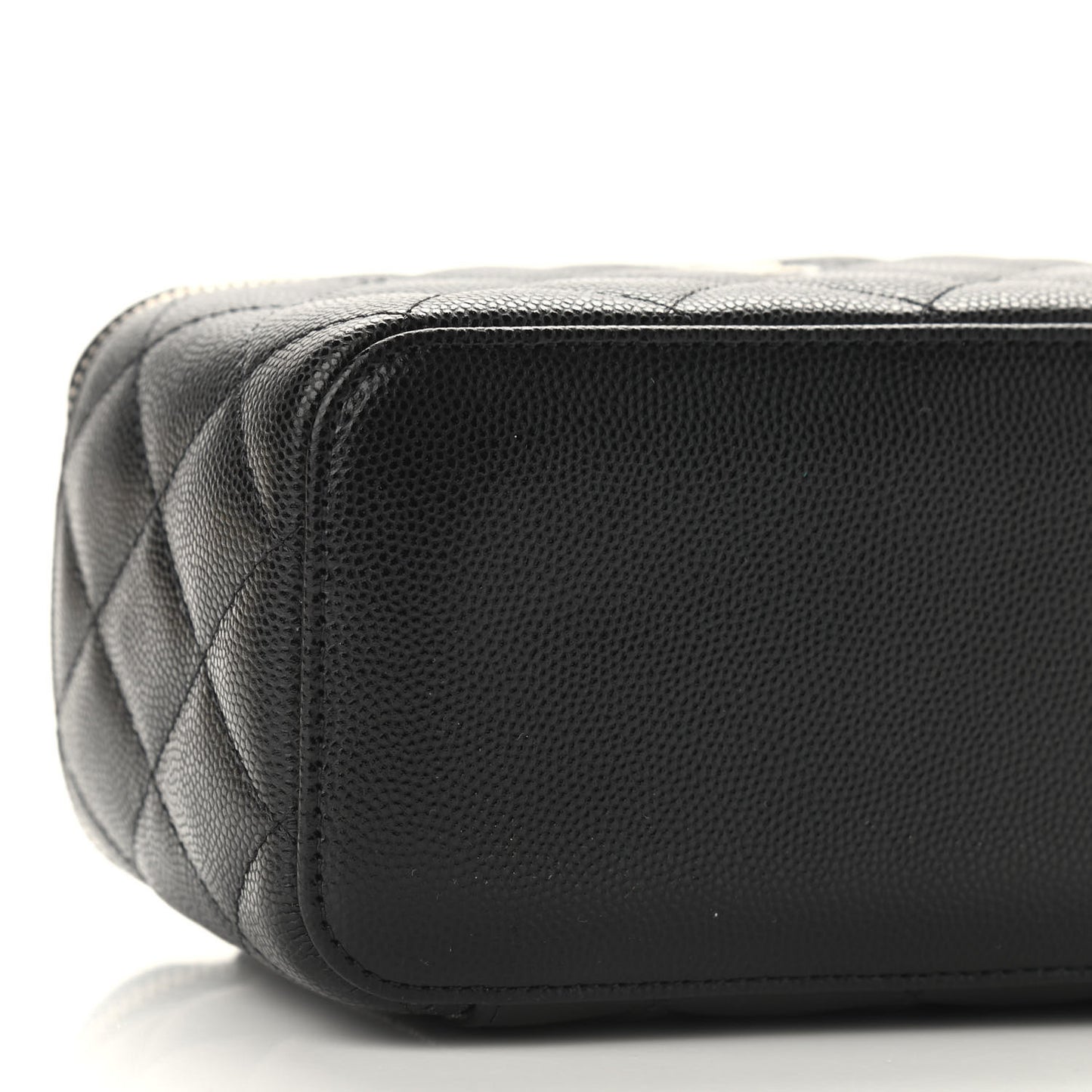 Caviar Quilted Small Vanity Case With Chain Black