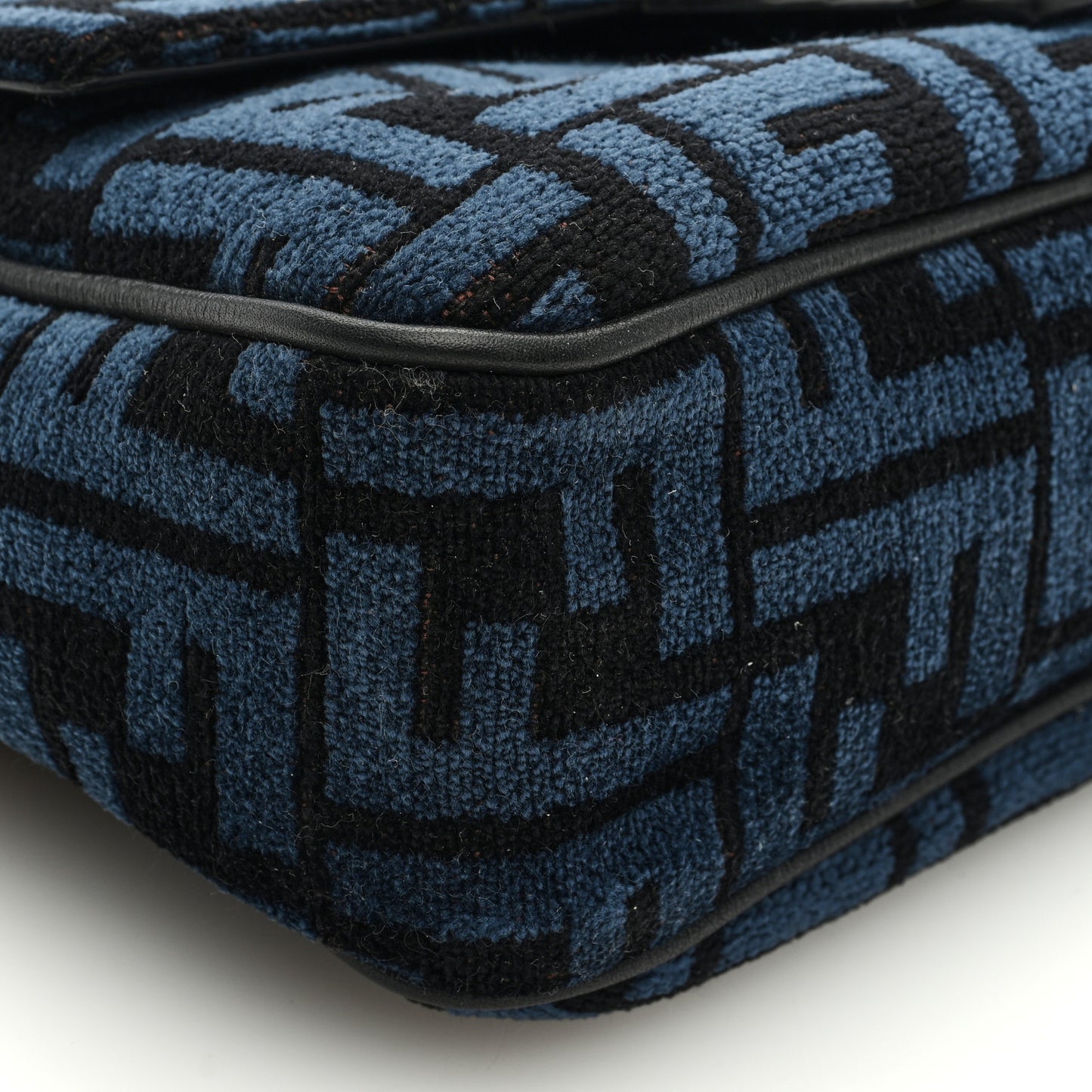 Chenille Vitello Seta FF Midi Chain Baguette Blue Black