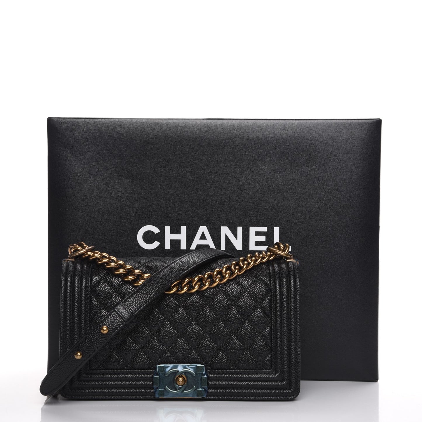 Caviar Quilted Medium Boy Flap Black