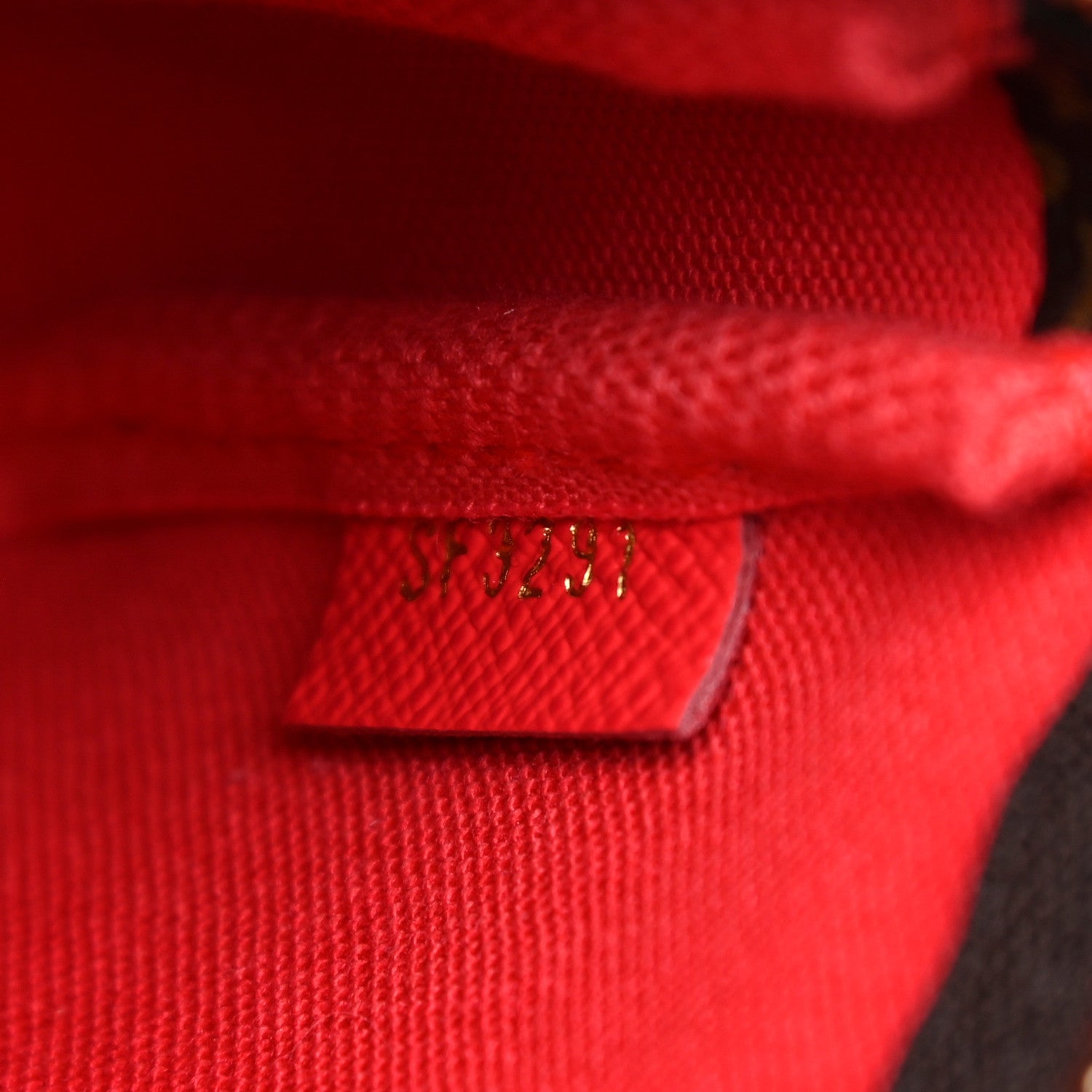 Louis Vuitton Monogram 2021 Christmas Animation London Mini Pochette Accessories Red 7 of 11