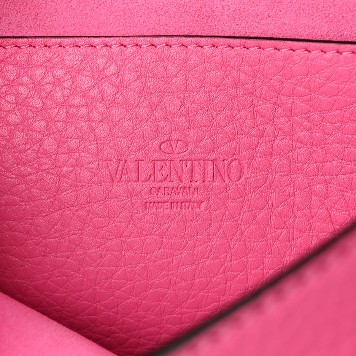 Pebbled Calfskin Medium Rockstud Flip Lock Crossbody Bag Feminine Pink