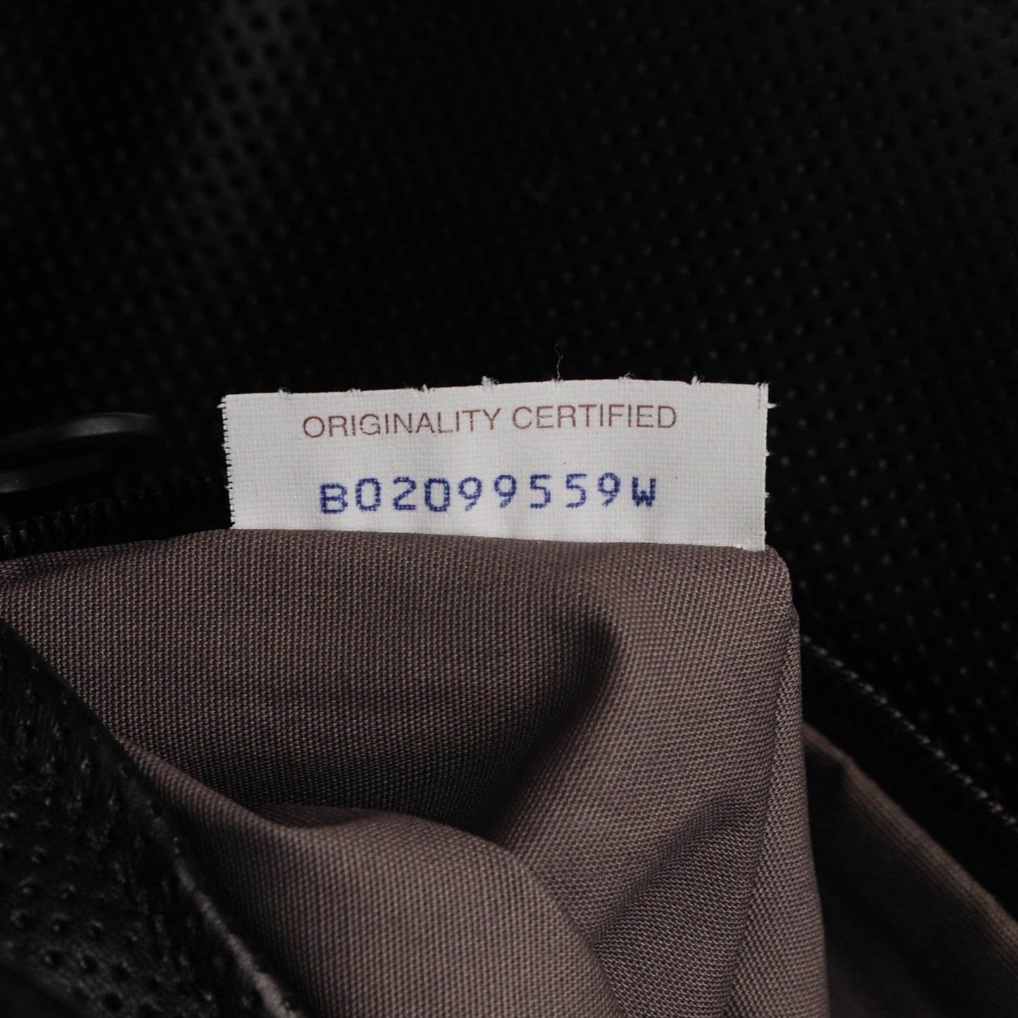 Perforated Calfskin Cabriolet Messenger Nero Black
