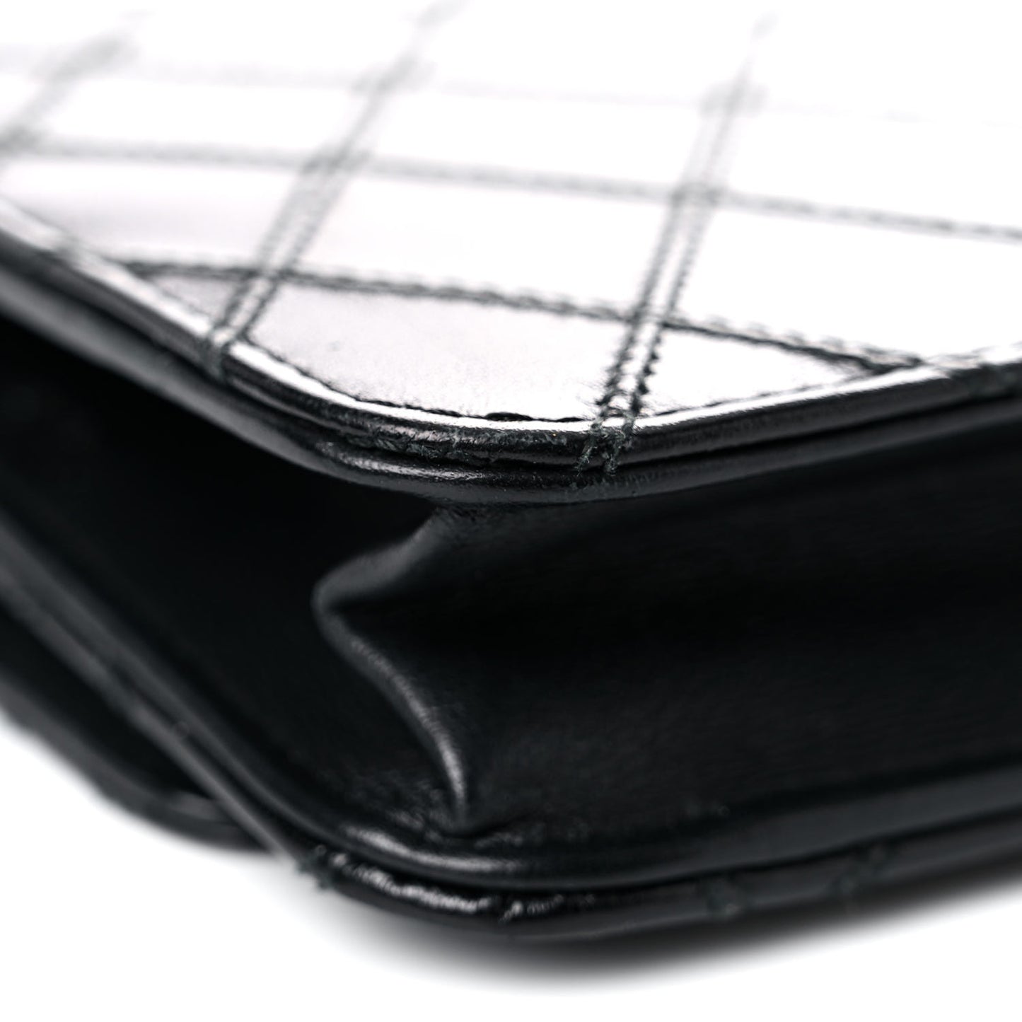 Lambskin Diamond Stitched Wallet On Chain WOC Black