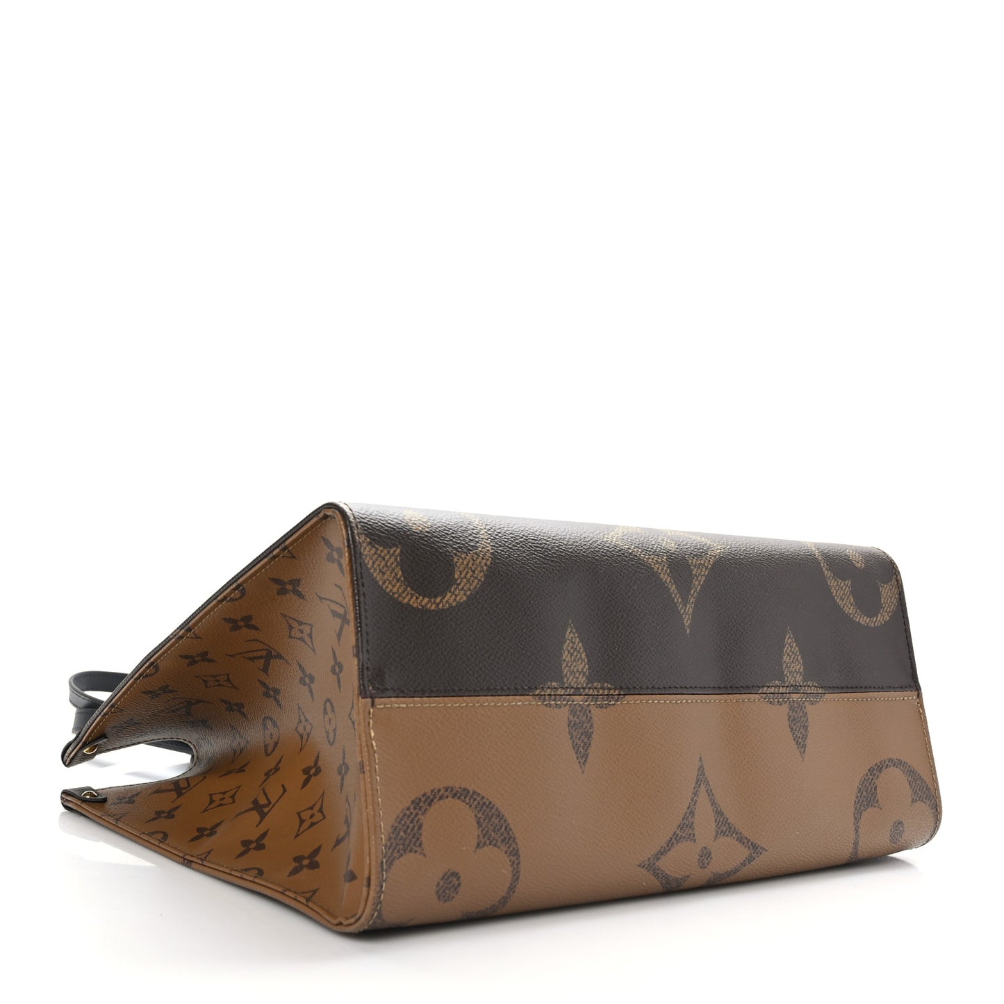 Reverse Monogram Giant Onthego MM