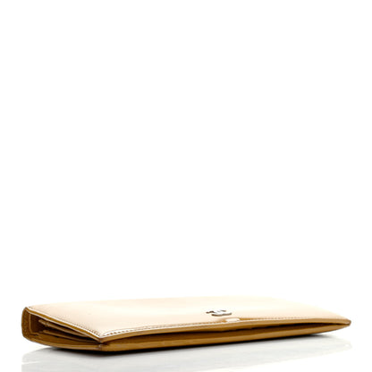 Chanel Patent CC Yen Wallet Beige 3 of 4