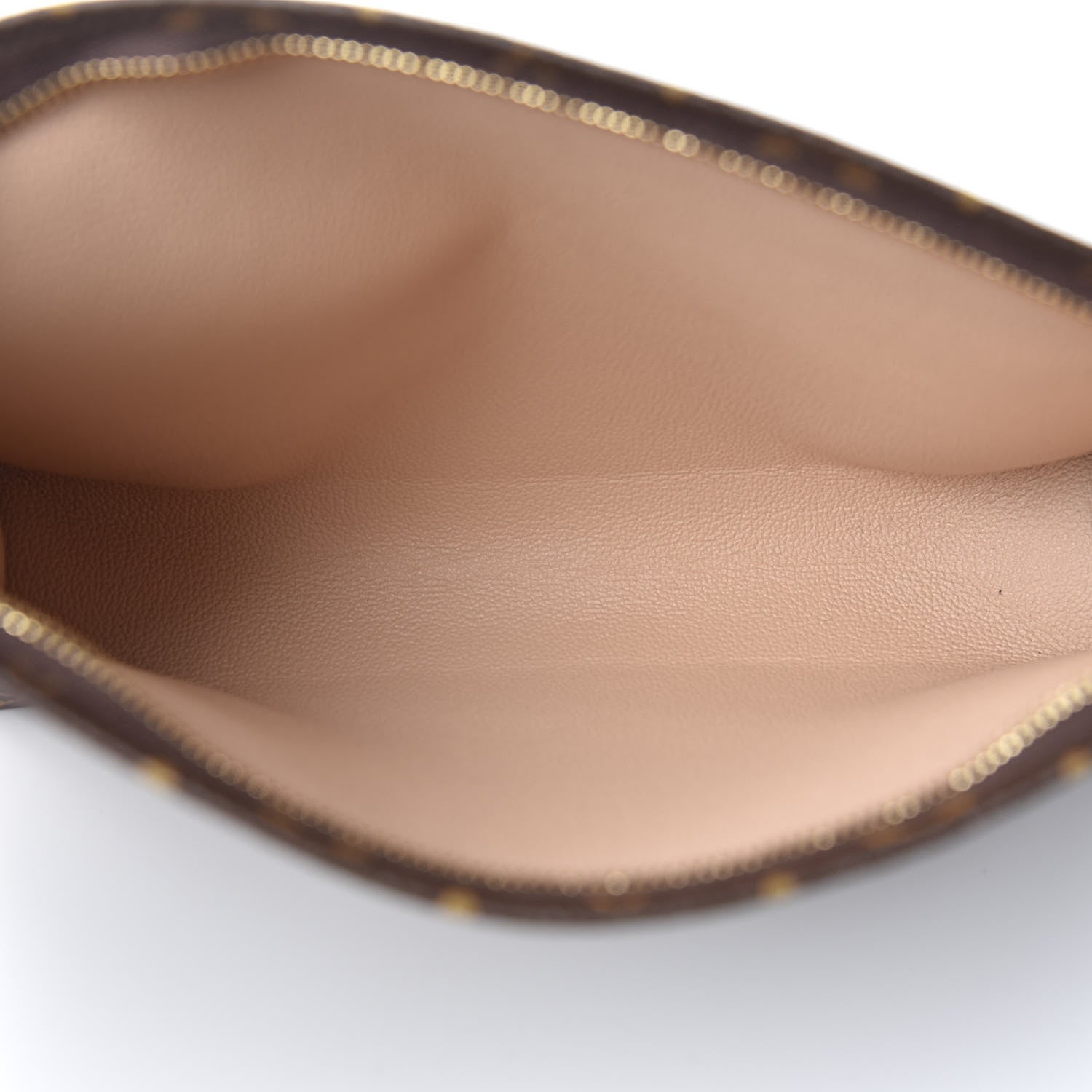 Louis Vuitton Monogram Toiletry Pouch 26 5 of 7