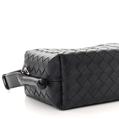 Bottega Veneta Borsa Intrecciato Shoulder Bag Space 9 of 10