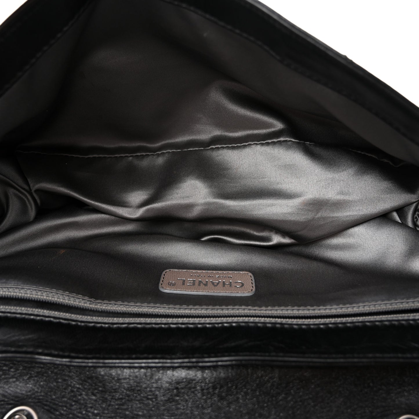 Lambskin East West Mademoiselle Flap Black