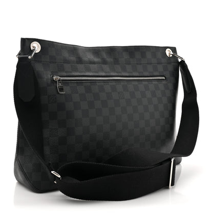 Louis Vuitton Damier Graphite Hunter Messenger 3 of 11