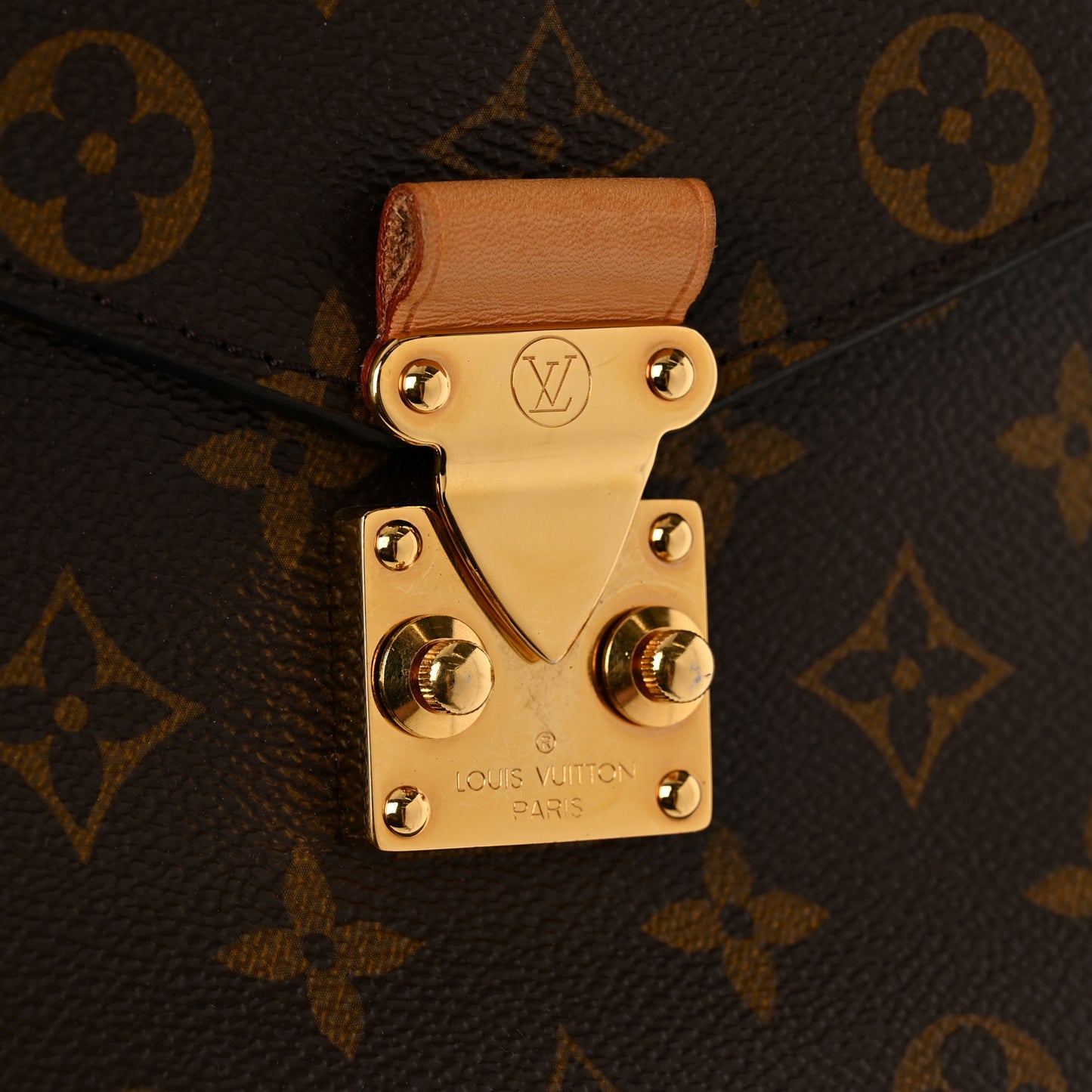 Monogram Pochette Metis