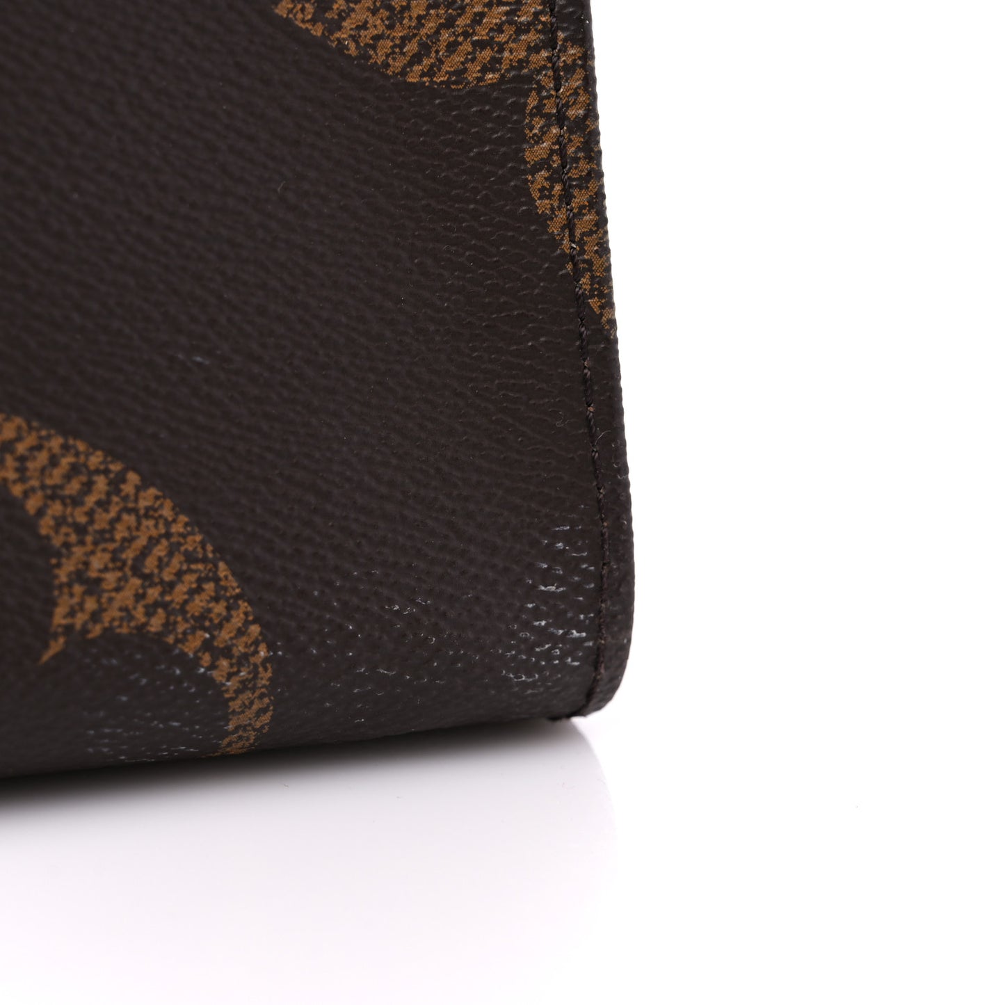 Reverse Monogram Giant Onthego GM