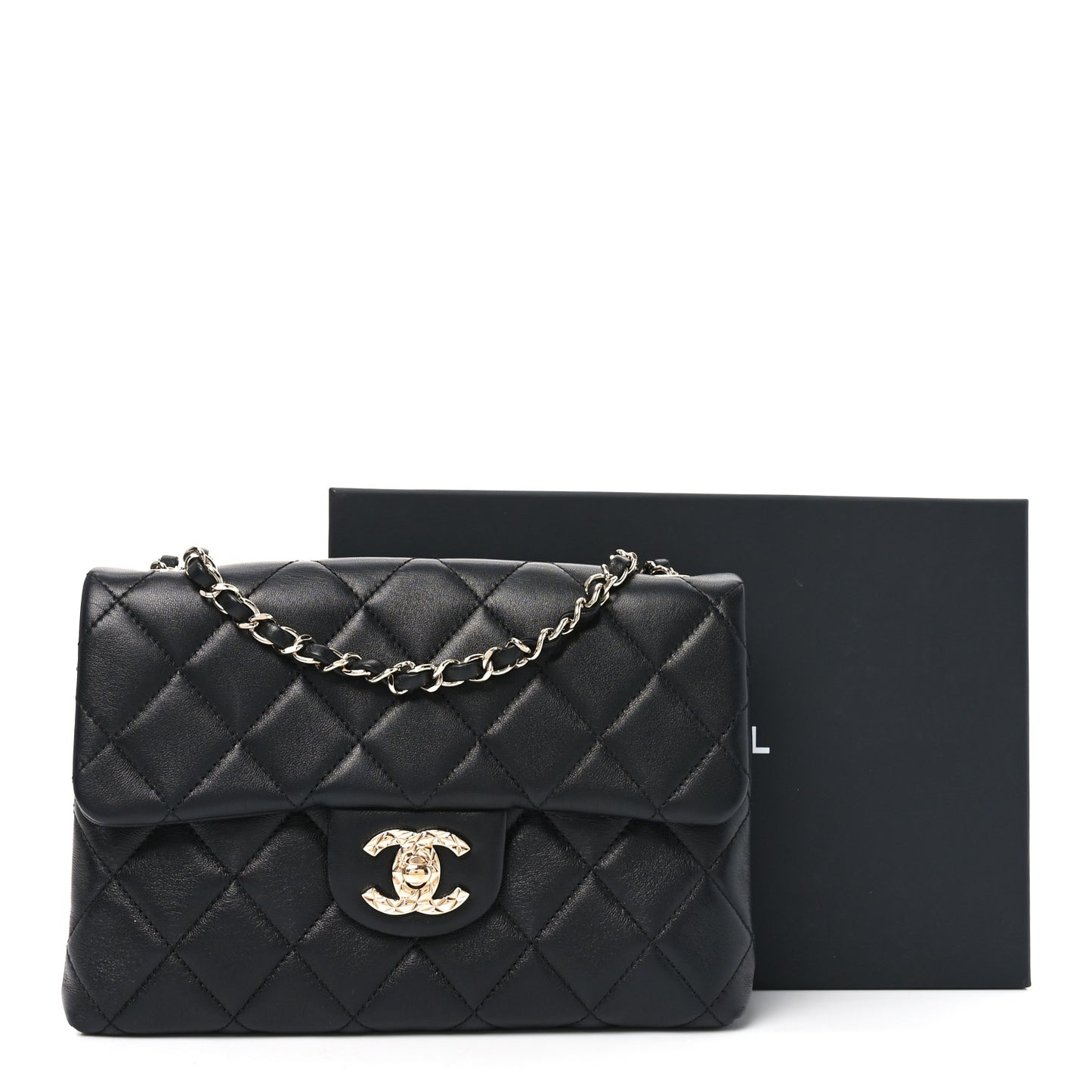Lambskin Quilted CC Pocket Clutch With Chain Black