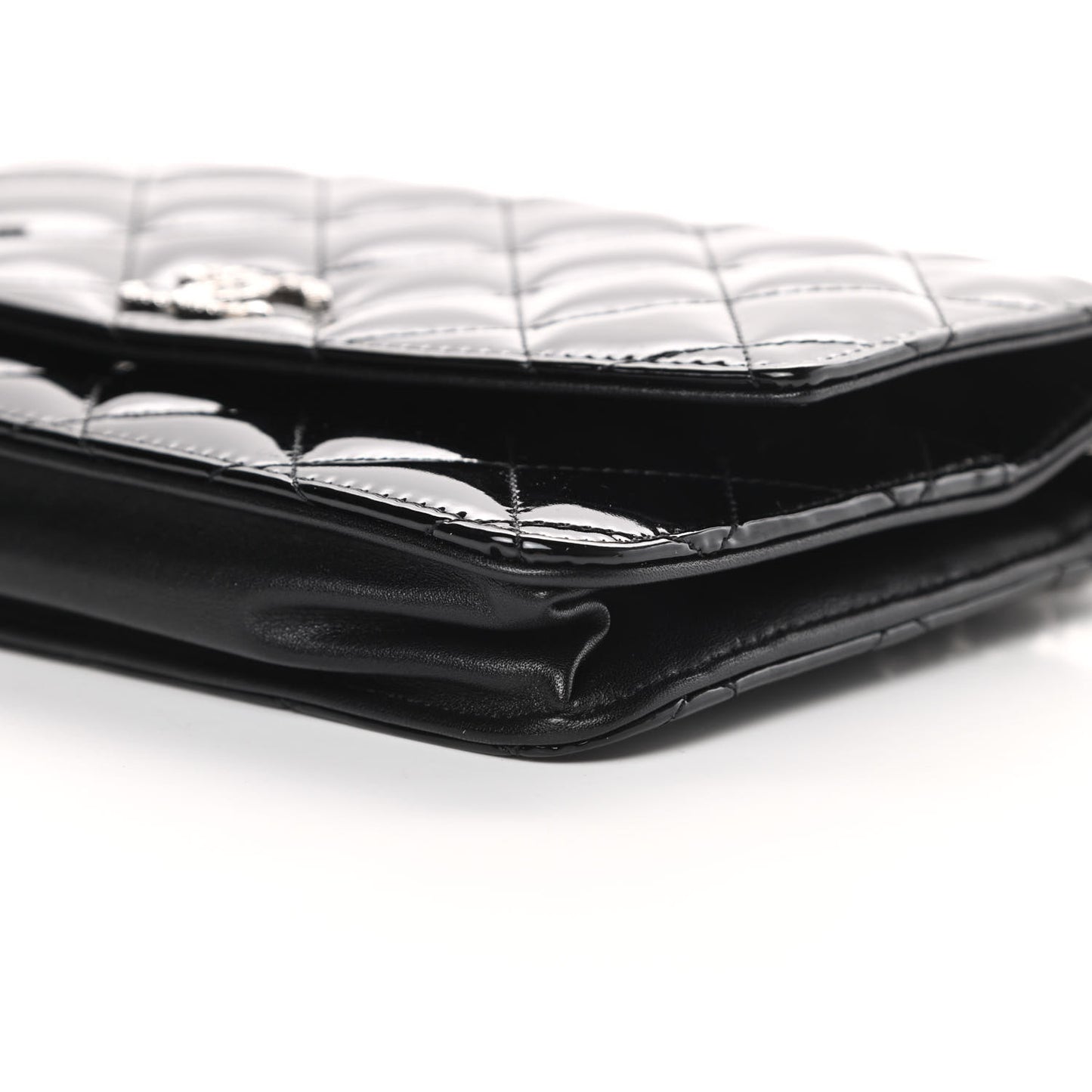 Patent Quilted Brilliant Wallet On Chain WOC Black