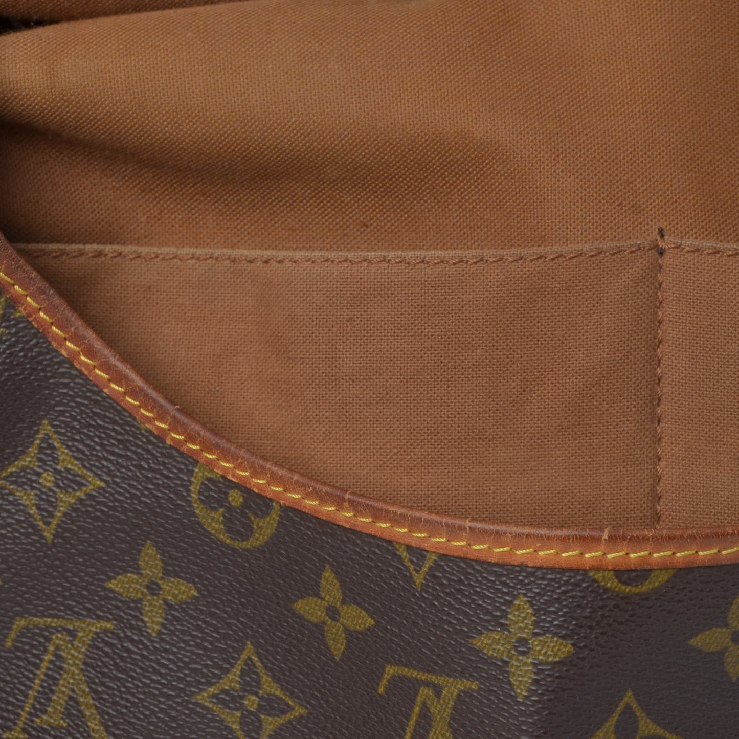 Monogram Saumur 35