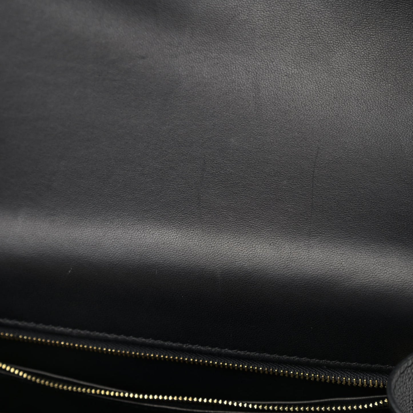 Epsom Constance 24 Black